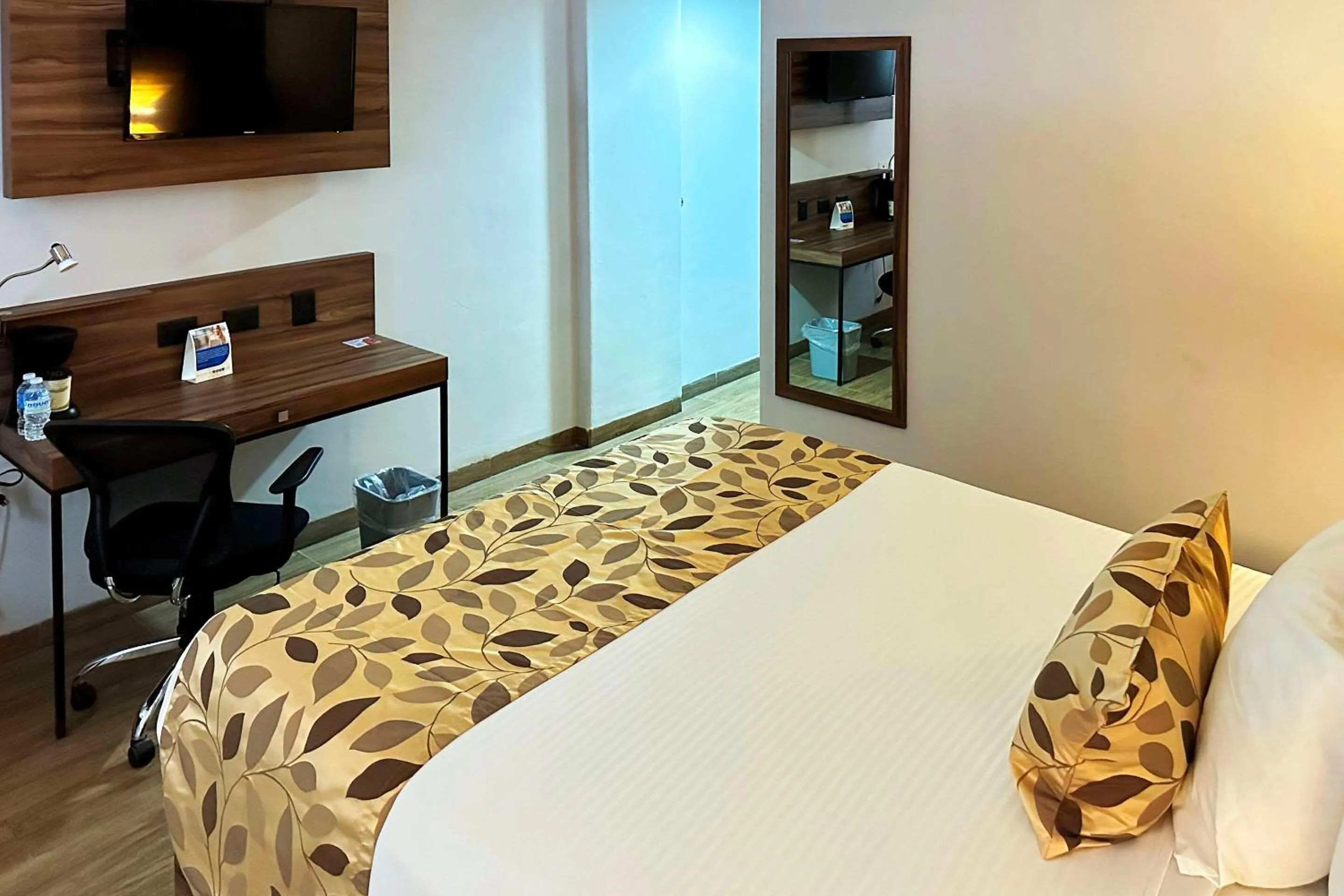 Bedroom, Bed in Sleep Inn Mazatlan