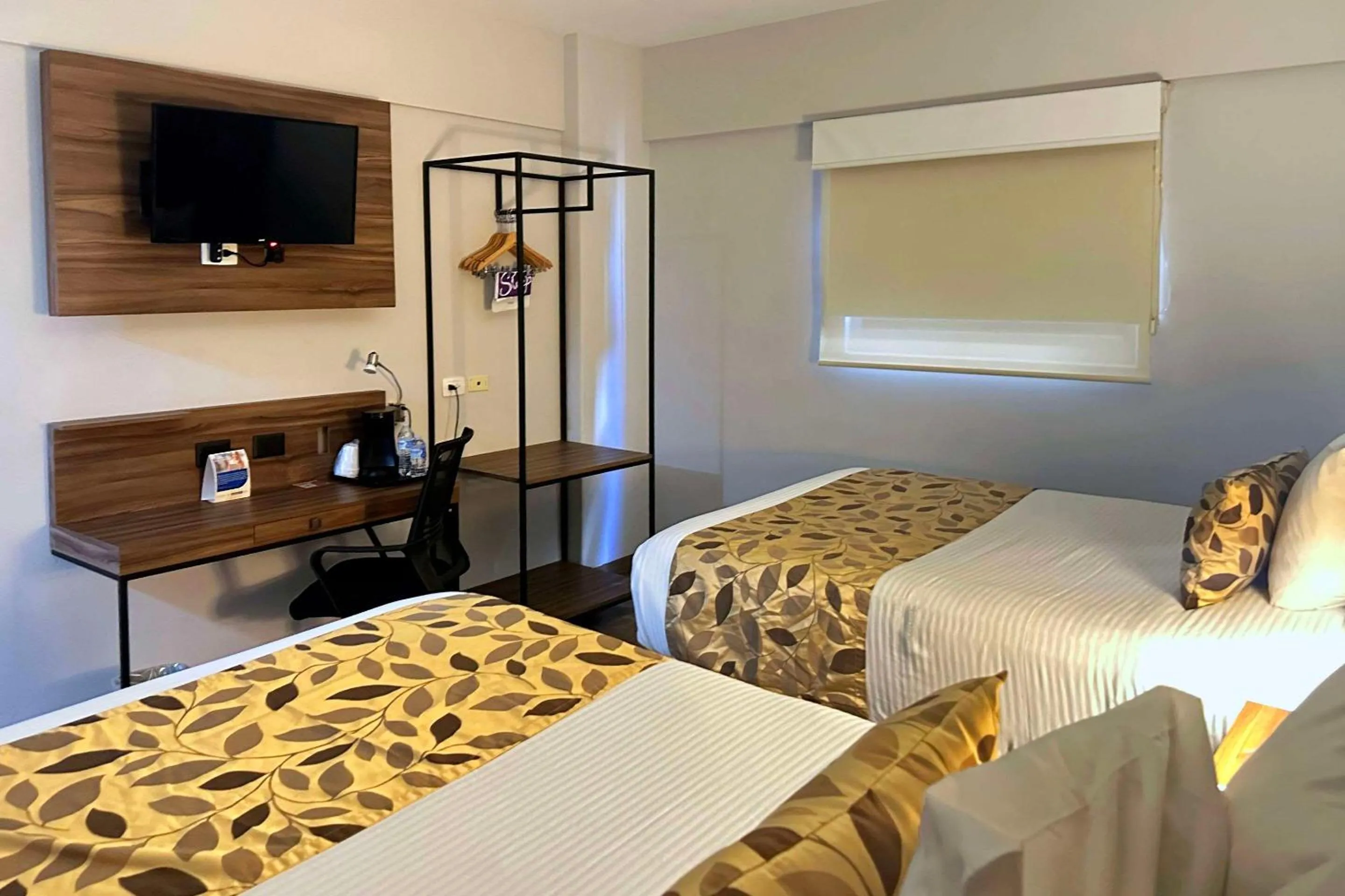 Bedroom, Bed in Sleep Inn Mazatlan