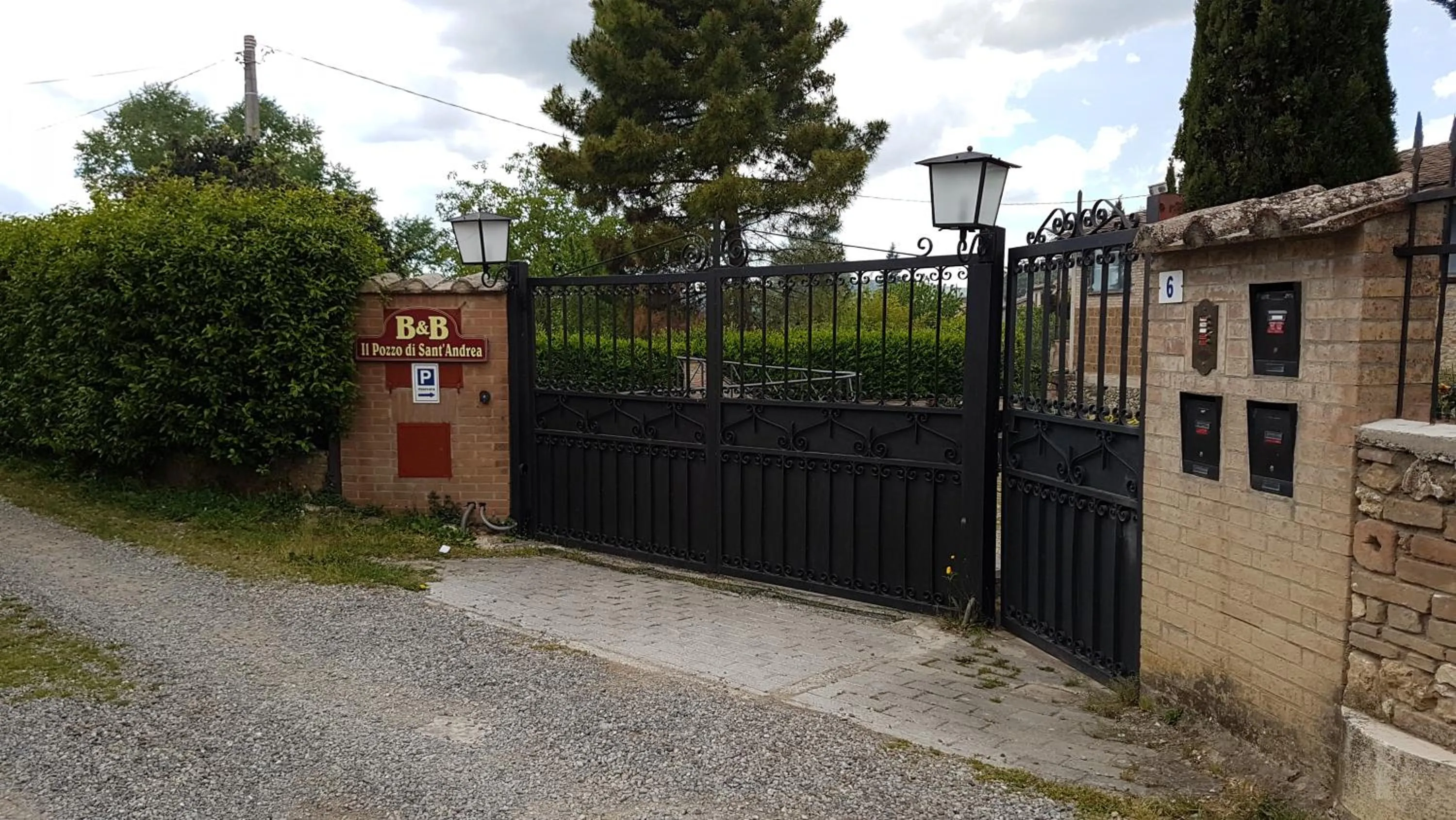 Property logo or sign in Il Pozzo Di Sant'Andrea