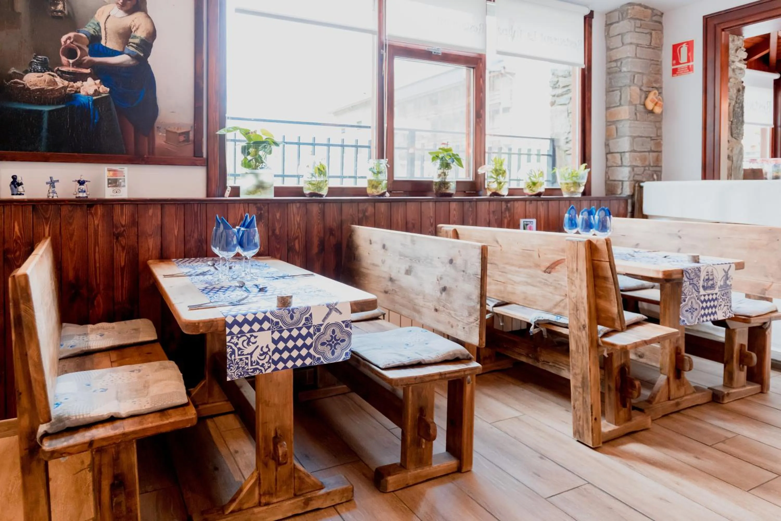 Restaurant/places to eat in Pierre & Vacances Aparthotel La Tulipa