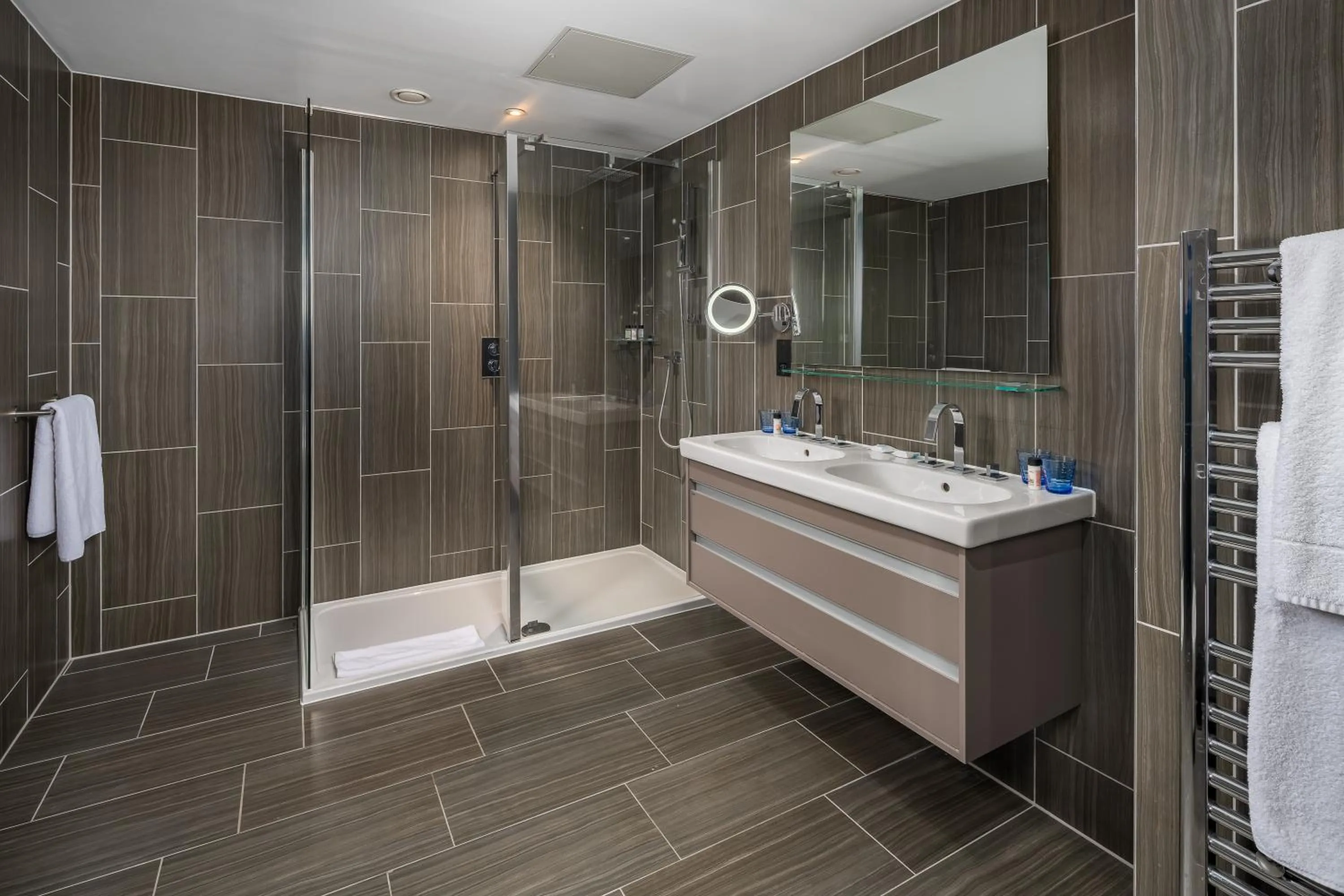 Bathroom in Courthouse Hotel Shoreditch