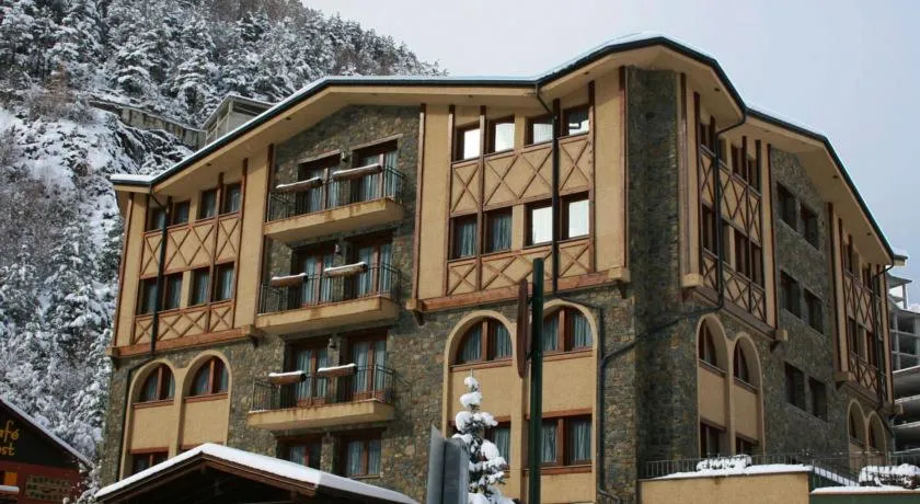 Property building in Hotel Xalet Verdú