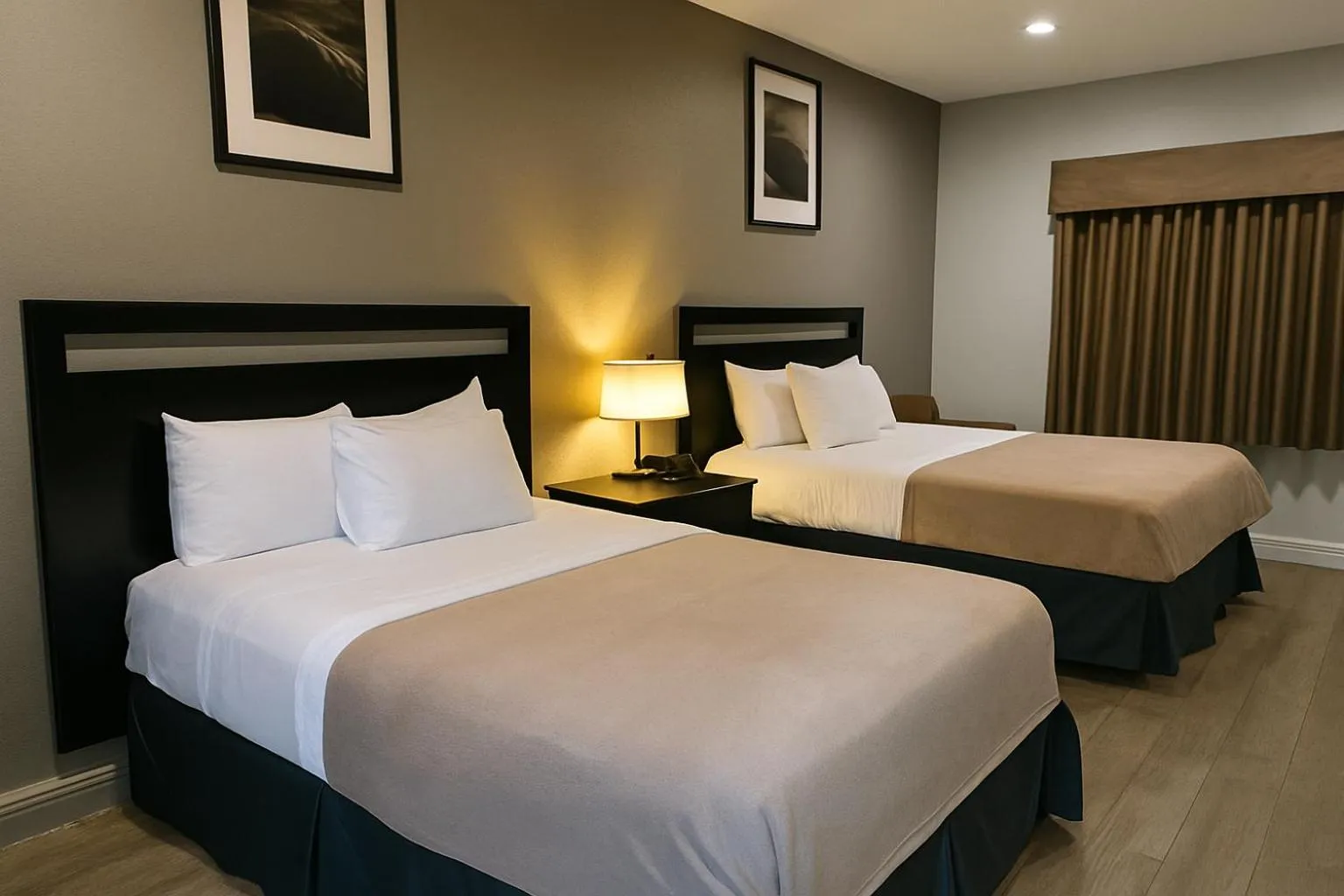 Bedroom, Bed in Rodeway Inn El Cajon - San Diego East