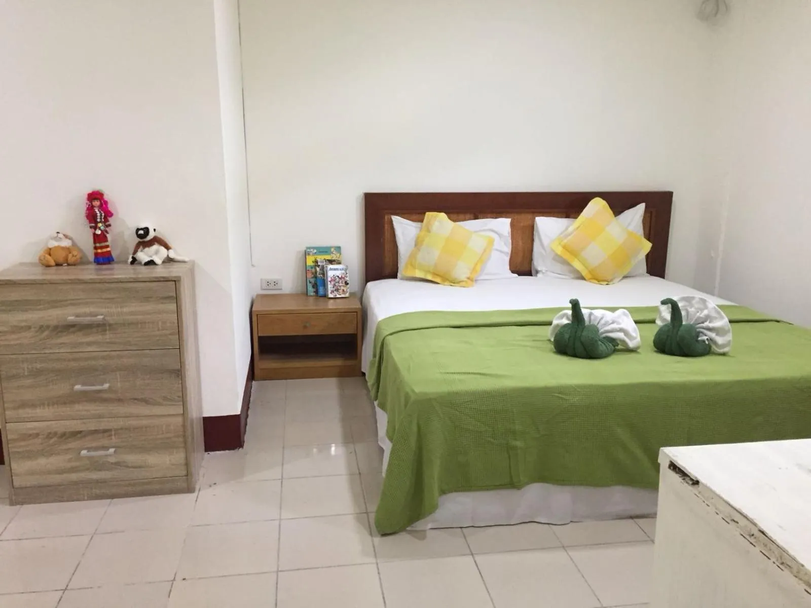 Bed in Lanta Complex