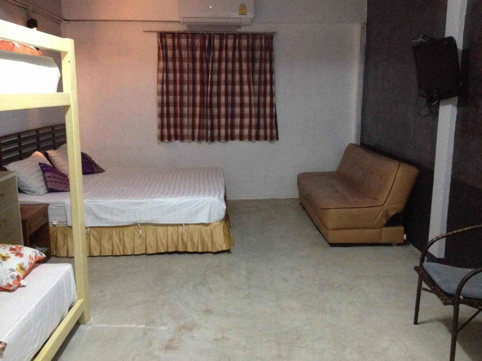 Bed in Lanta Complex