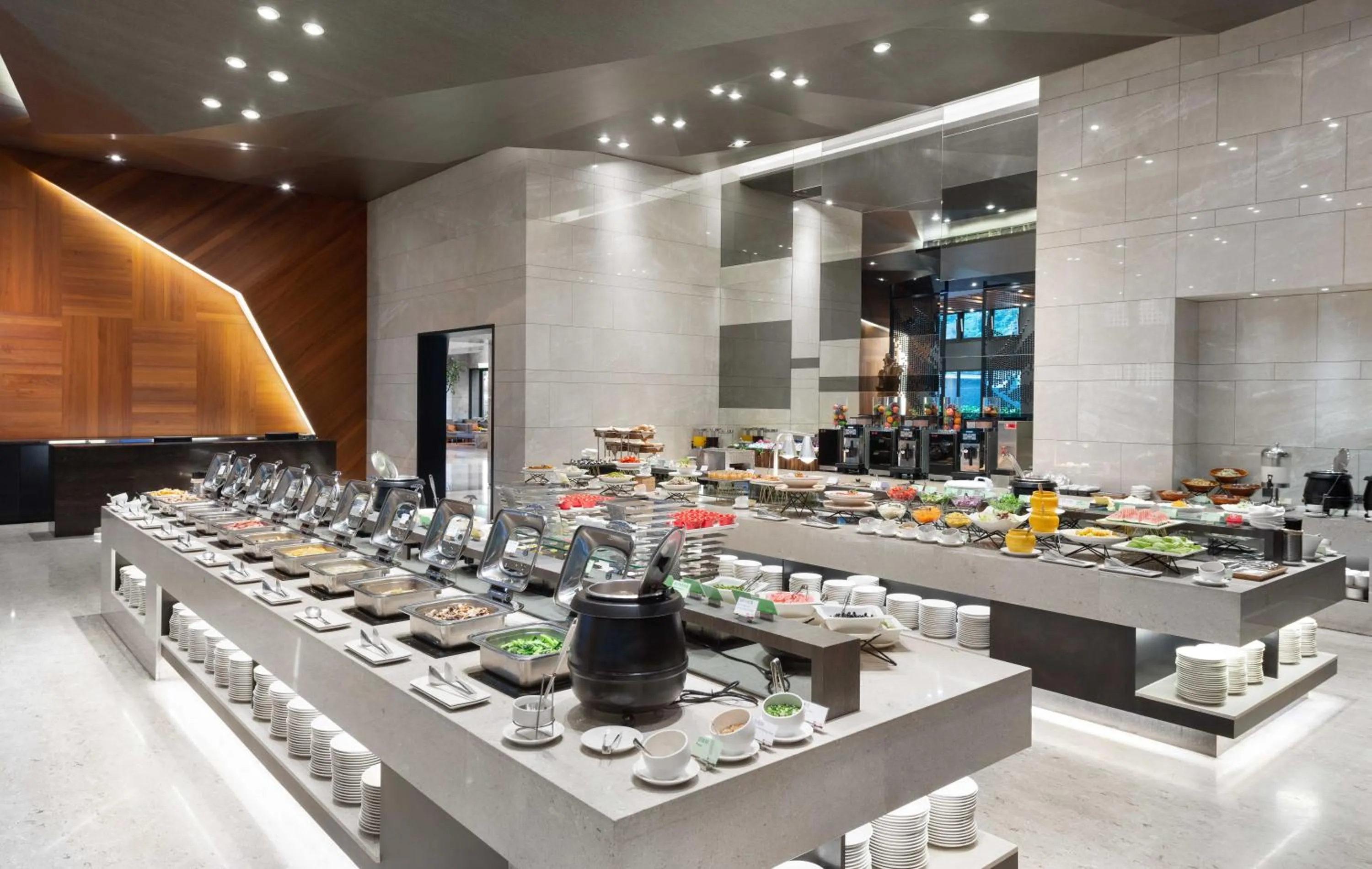 Breakfast in Lakeshore Hotel Suao