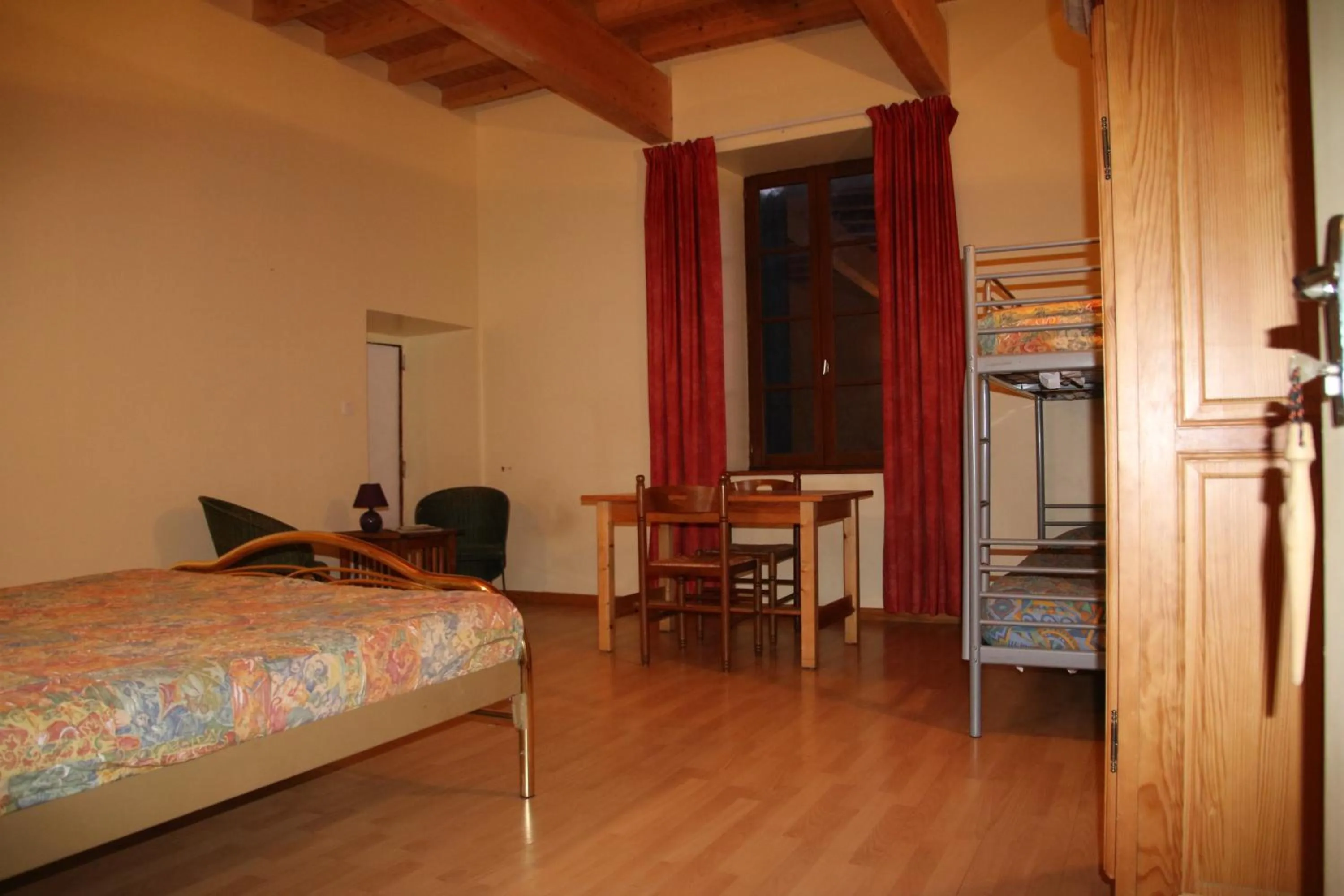 Photo of the whole room, Bed in Gite et camping Ascou La Forge