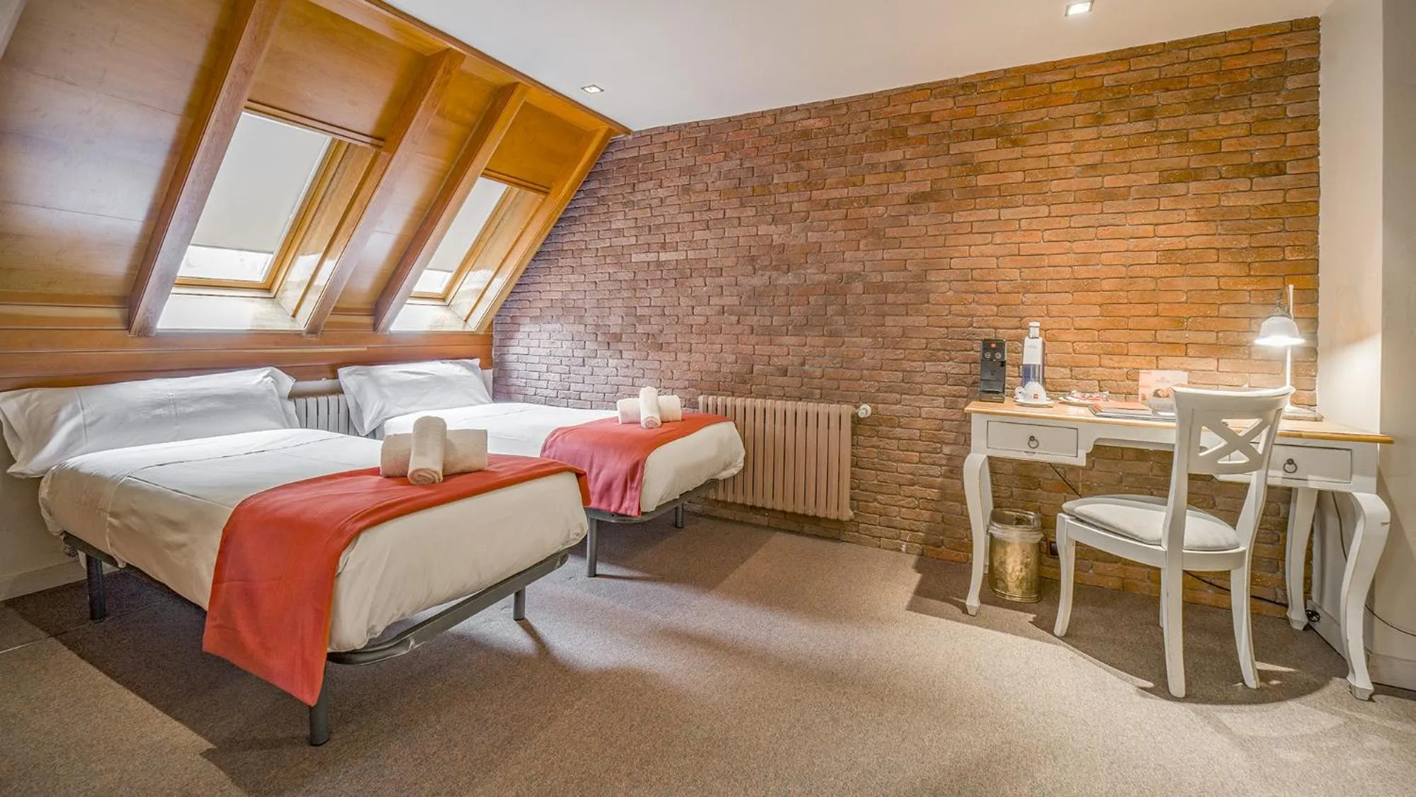 Photo of the whole room, Bed in Roc Blanc Hotel & Spa