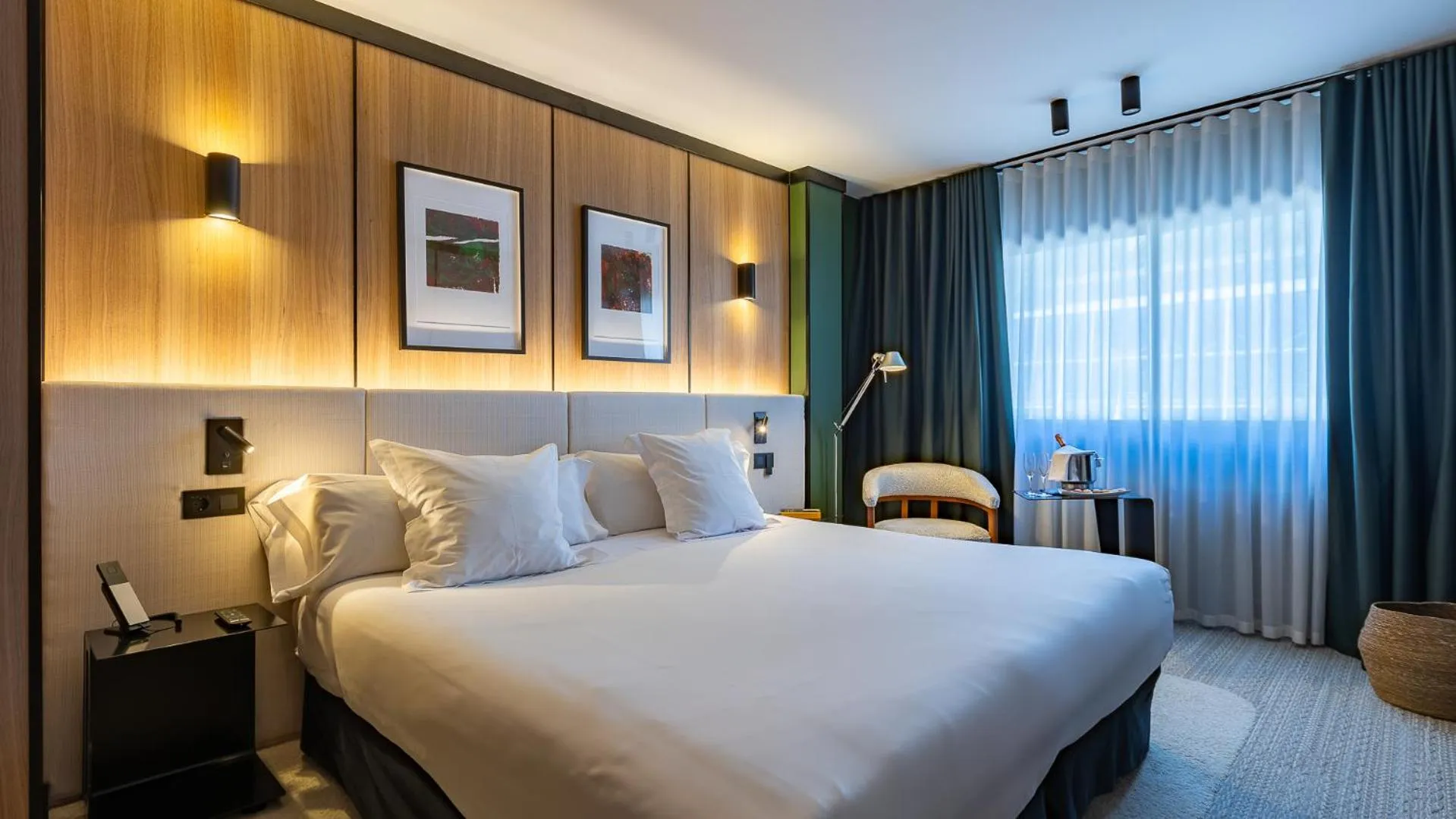 Bed in Roc Blanc Hotel & Spa