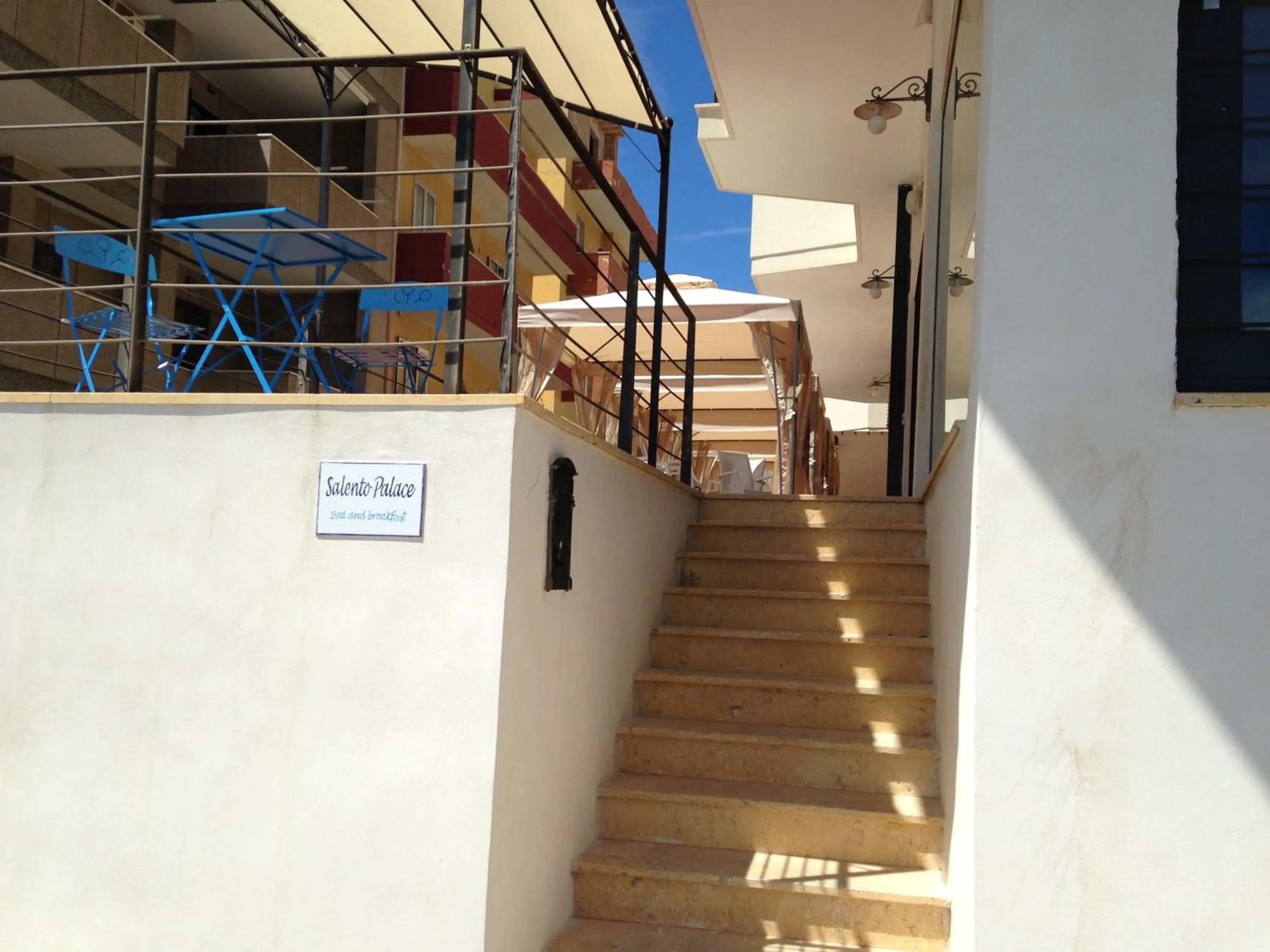 Facade/entrance in Palace Blu Mare