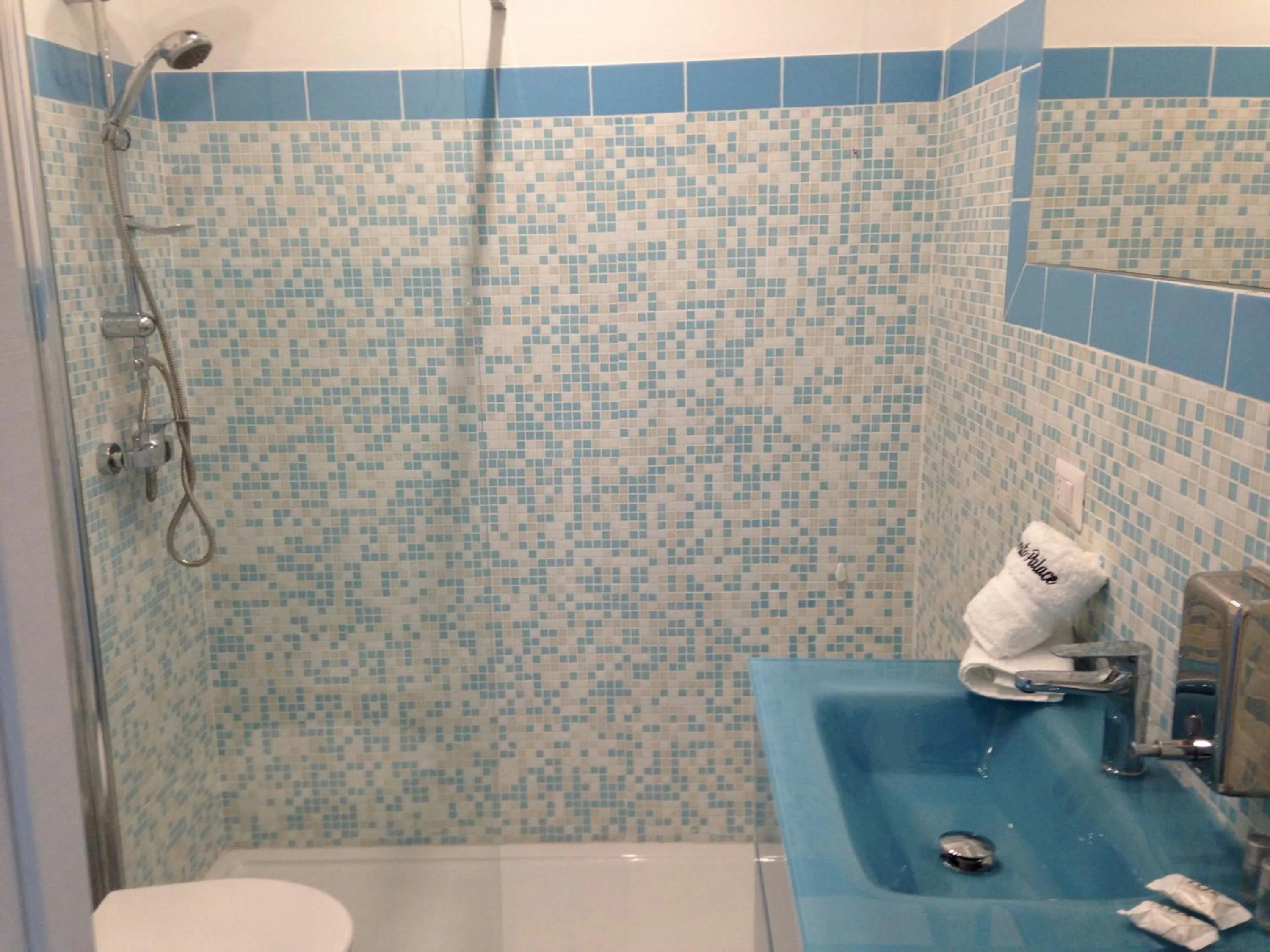 Bathroom in Palace Blu Mare