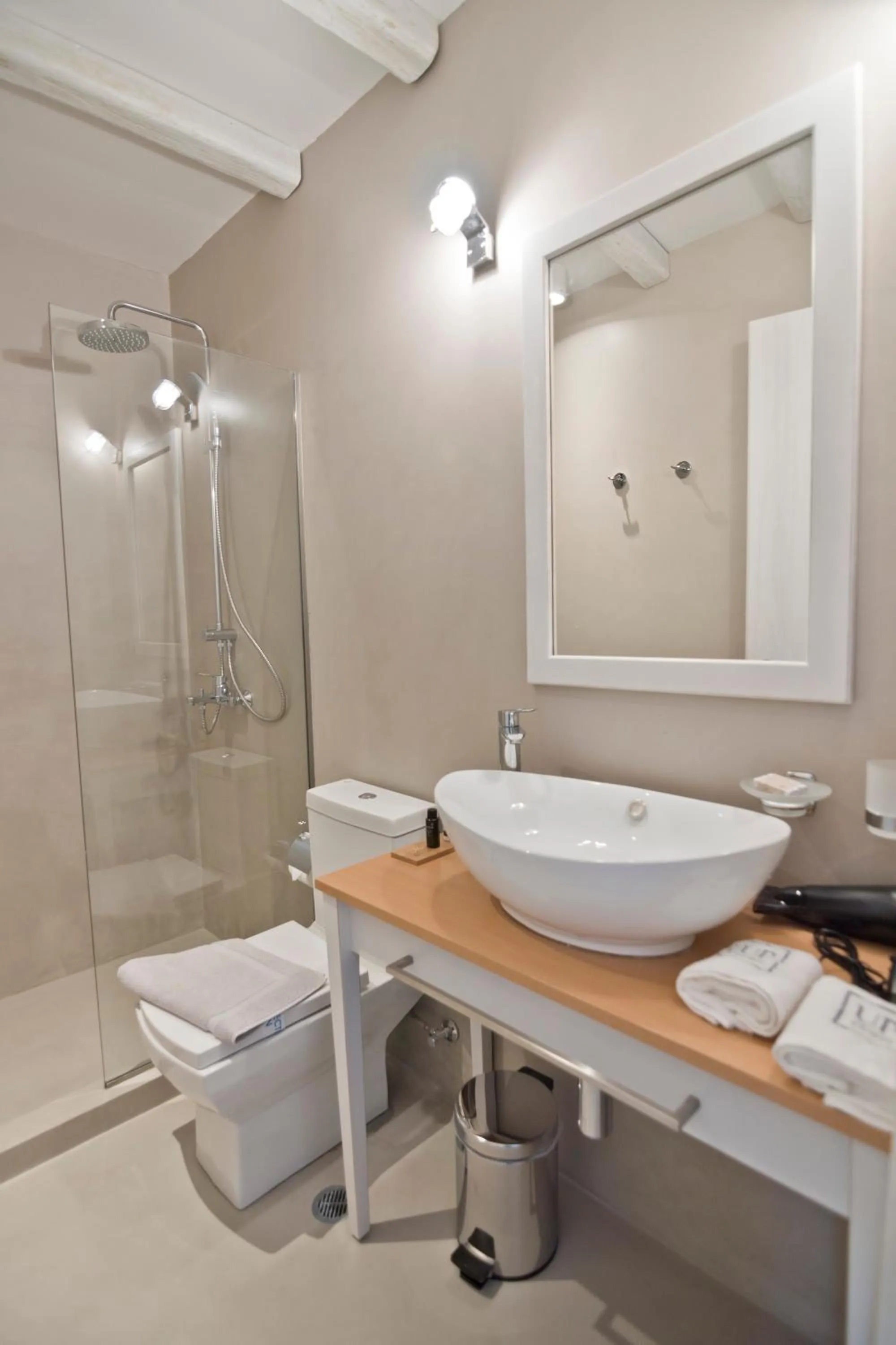 Shower in Lindos Comfy Suites