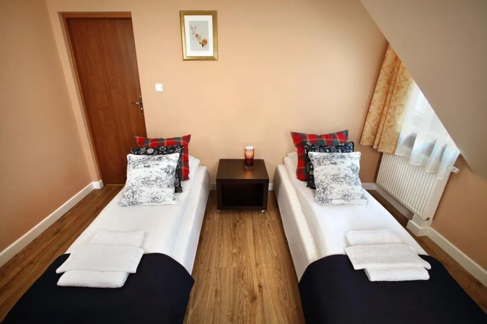 Photo of the whole room in Farma Many B&B, noclegi Suntago & DeepSpot