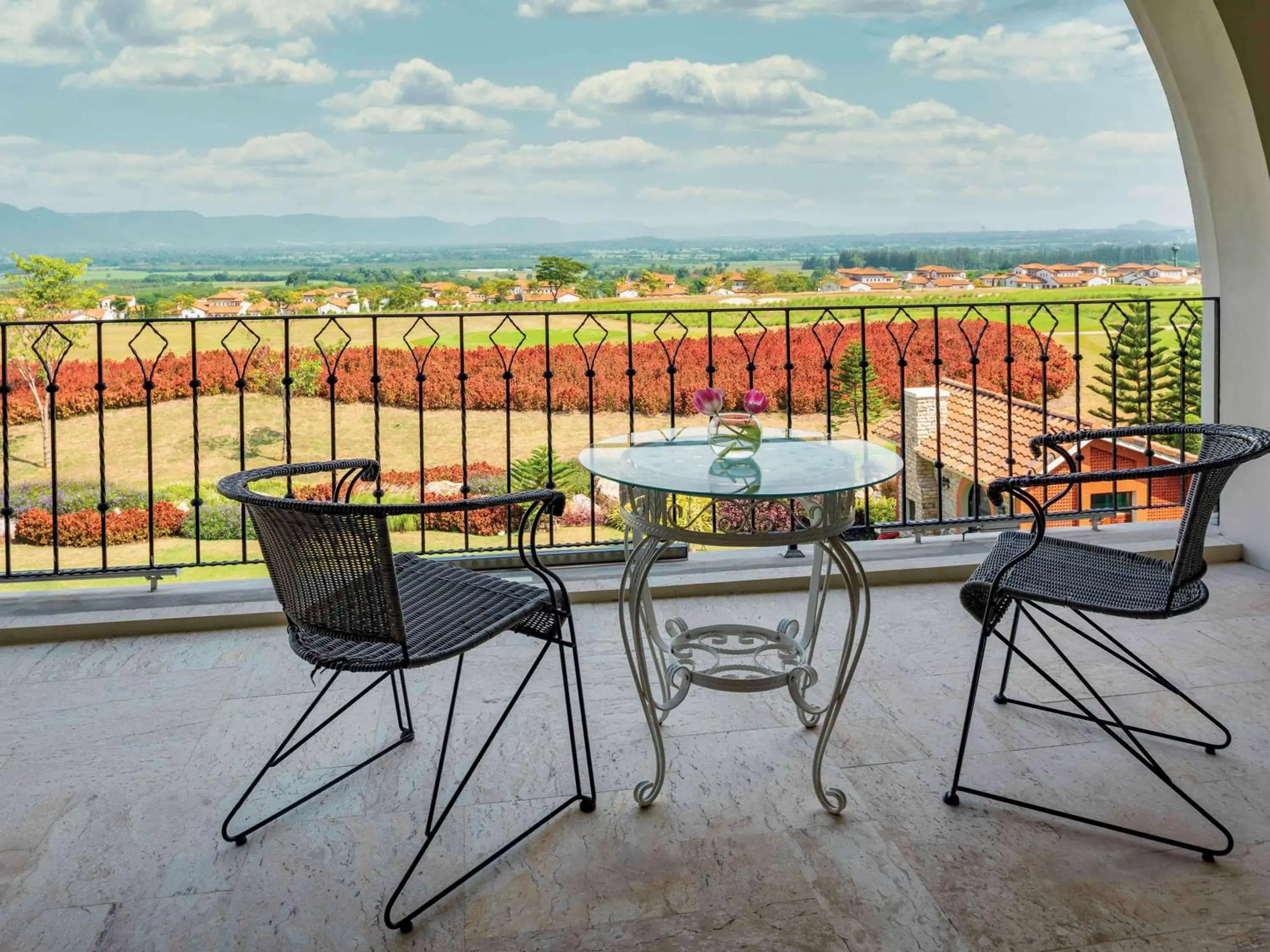 Executive Deluxe King Room in Mövenpick Resort Khao Yai Executive Deluxe King Room in Mövenpick Resort Khao Yai