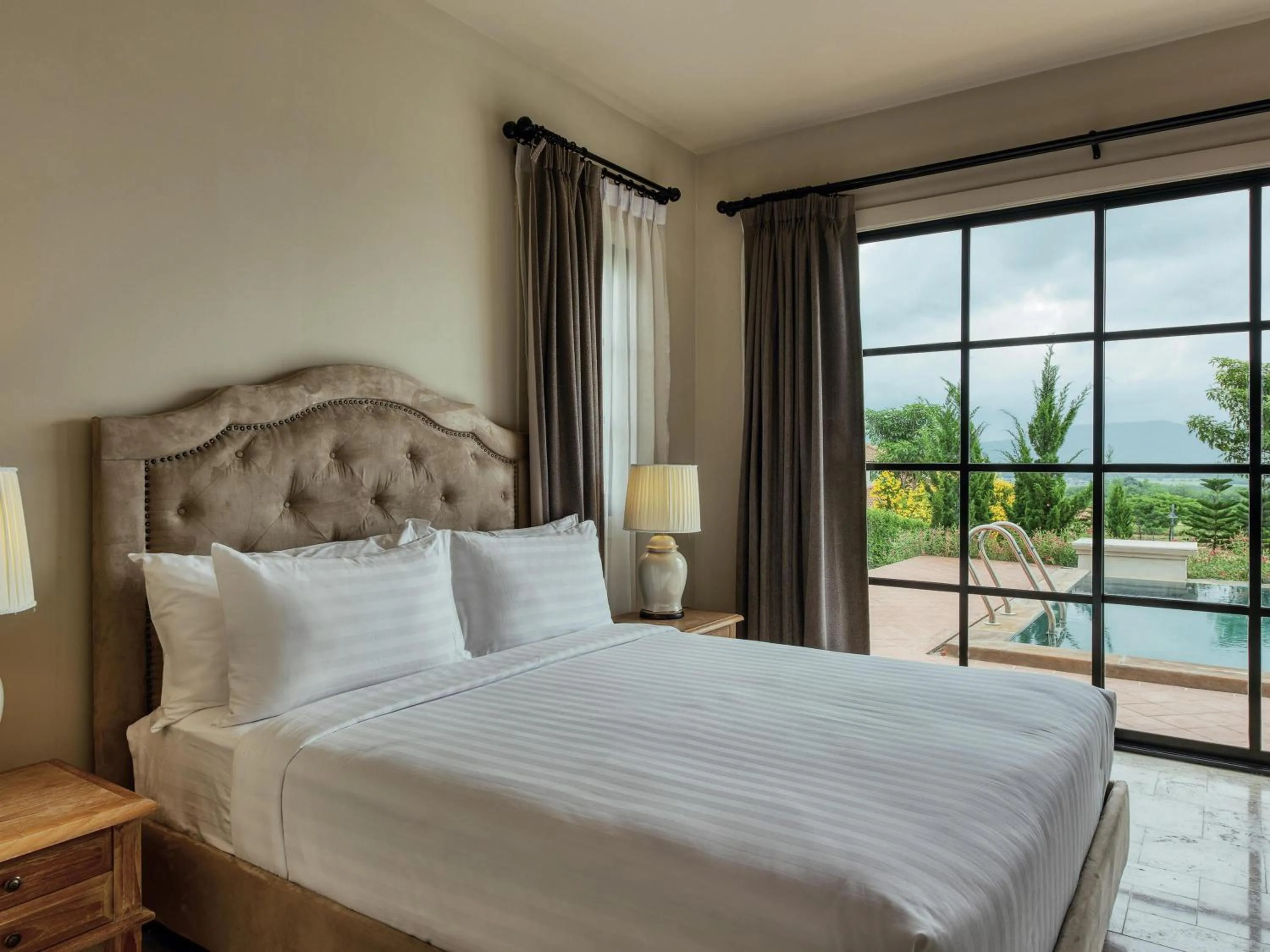 Bedroom, Bed in Mövenpick Resort Khao Yai