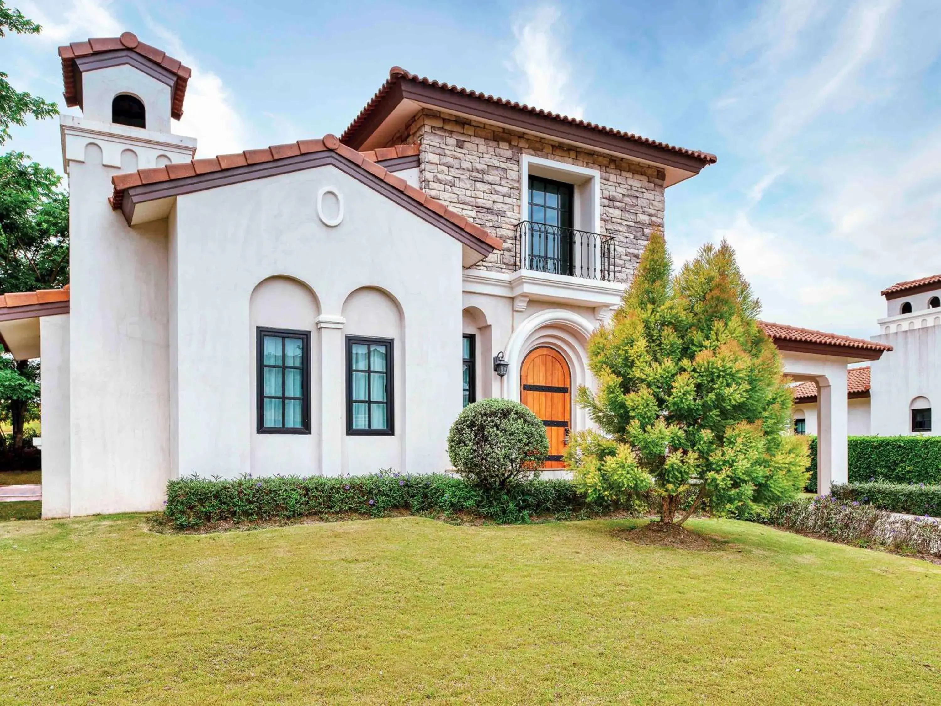 Three-Bedroom Garden Villa in Mövenpick Resort Khao Yai Three-Bedroom Garden Villa in Mövenpick Resort Khao Yai