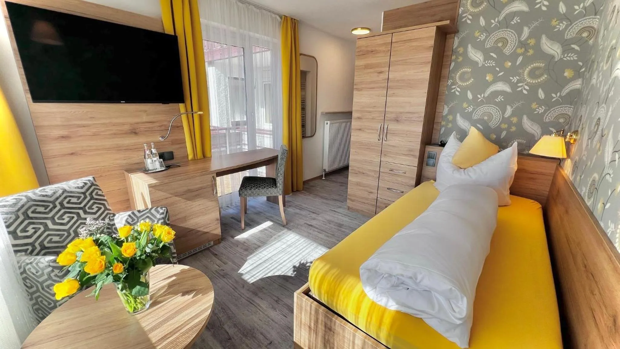 Photo of the whole room, Bed in Kurhotel Wiedenmann