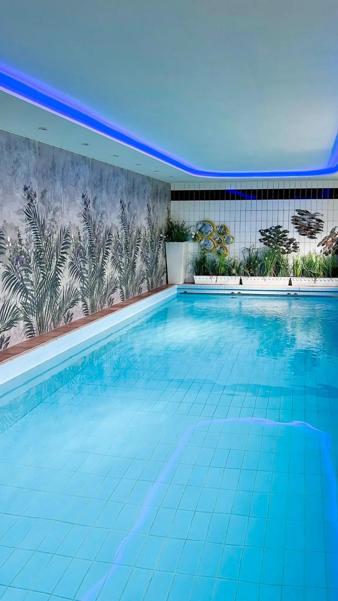 Swimming pool in Kurhotel Wiedenmann