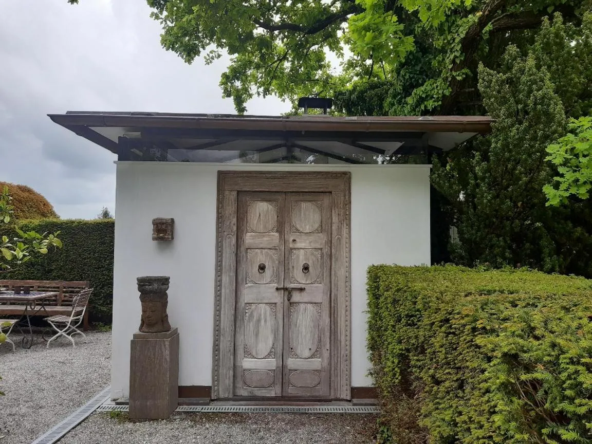 Sauna in Am Eichholz Galerie & Art-Hotel