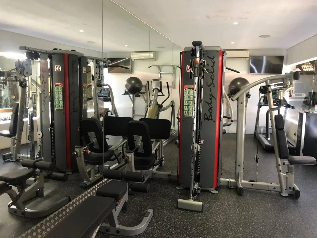 Fitness centre/facilities in Kamil Villas