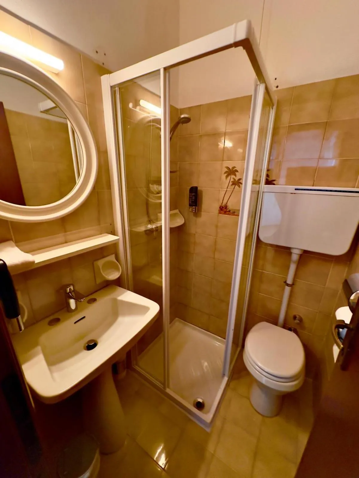 Bathroom in Hotel Silvana Garnì