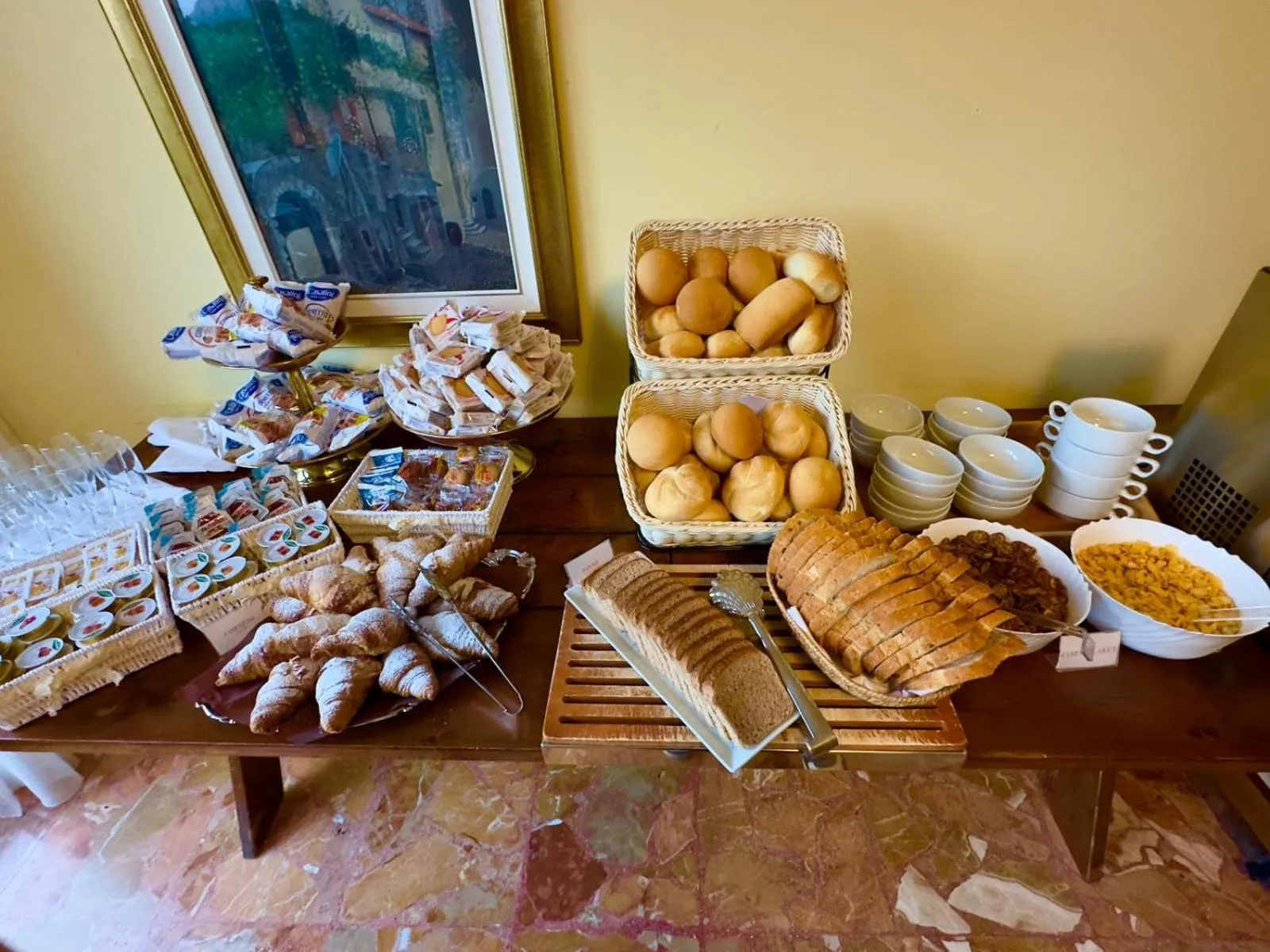 Breakfast in Hotel Silvana Garnì