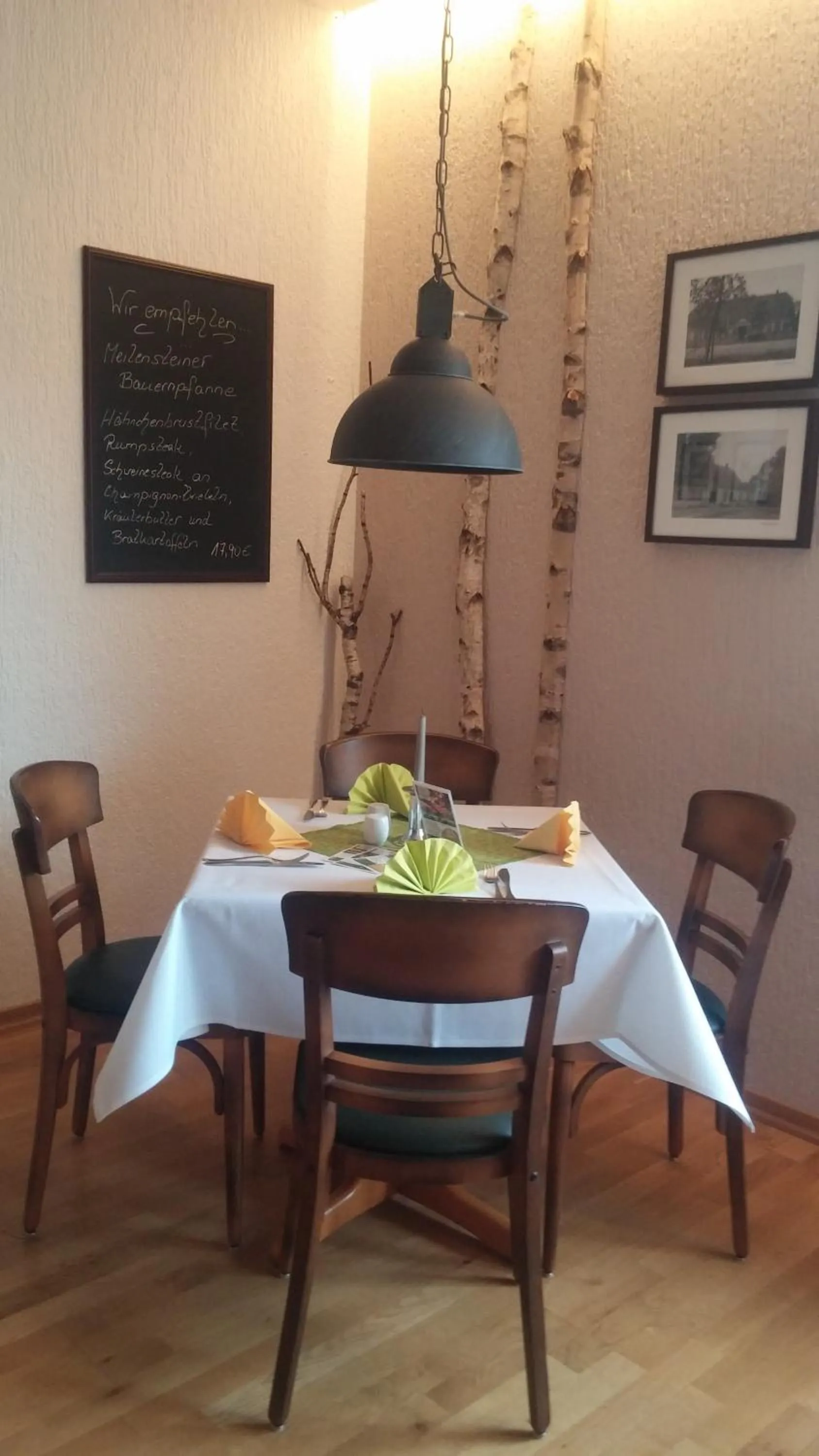 Restaurant/places to eat in Hotel Am Meilenstein