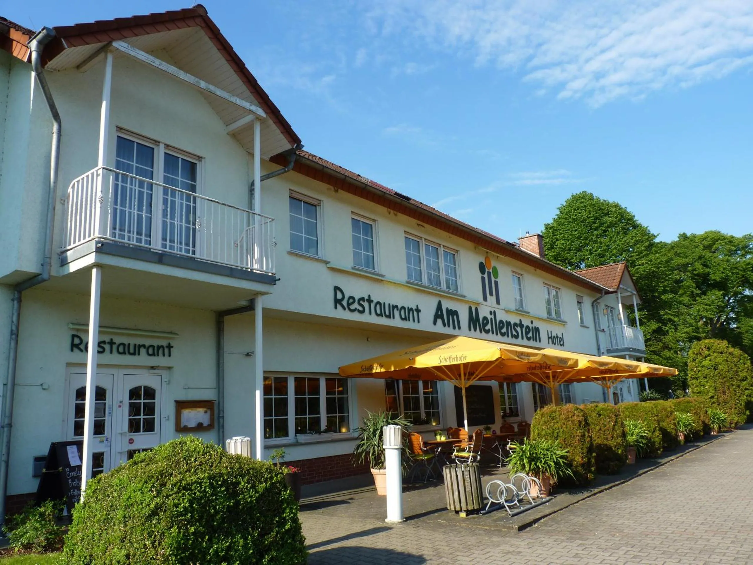 Facade/entrance in Hotel Am Meilenstein