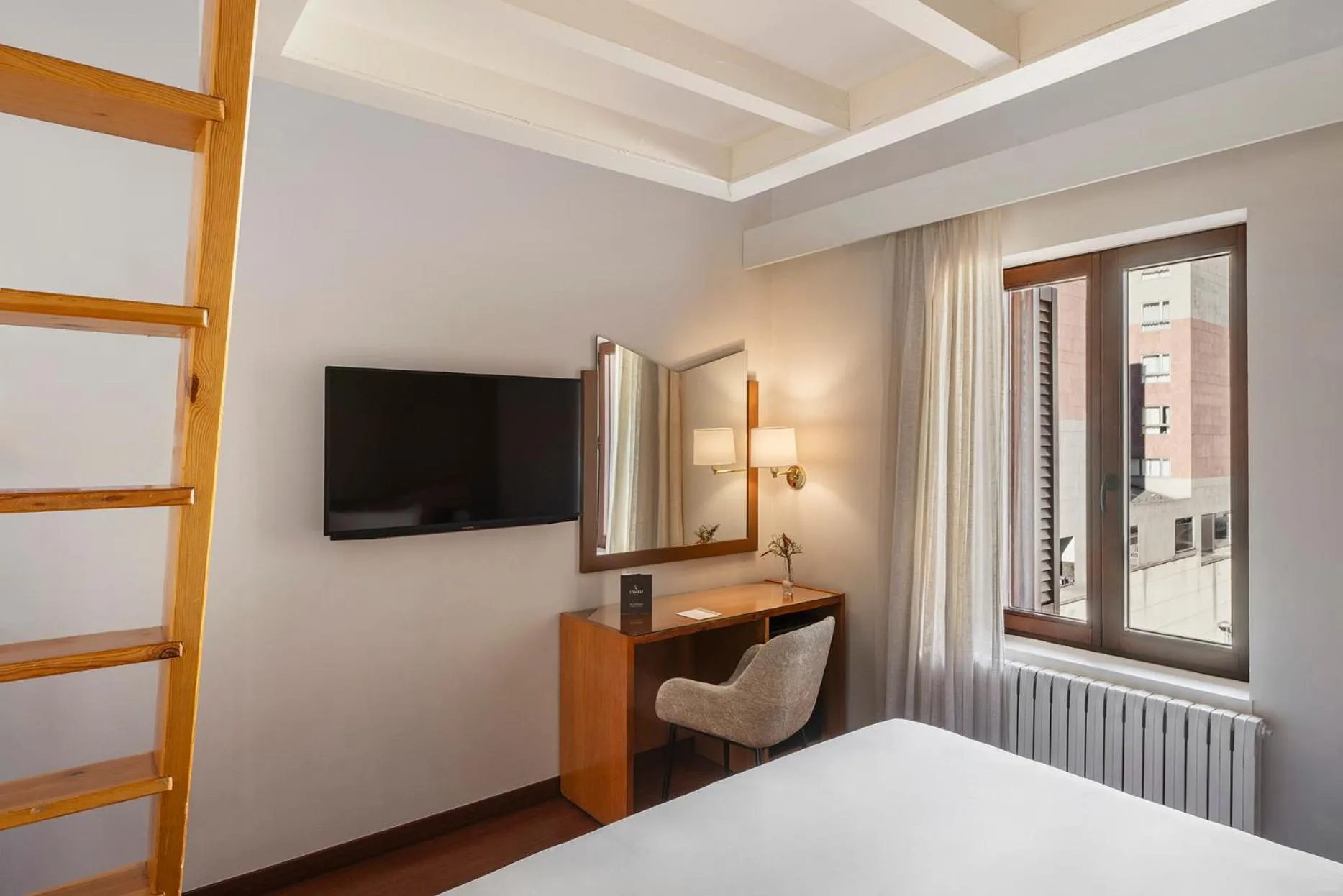 Bedroom, Bed in Hotel de l'Isard