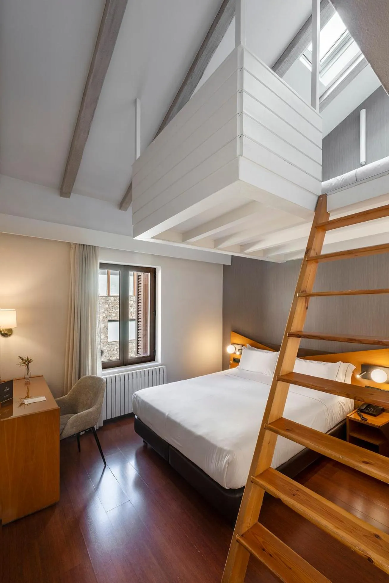 Bed in Hotel de l'Isard