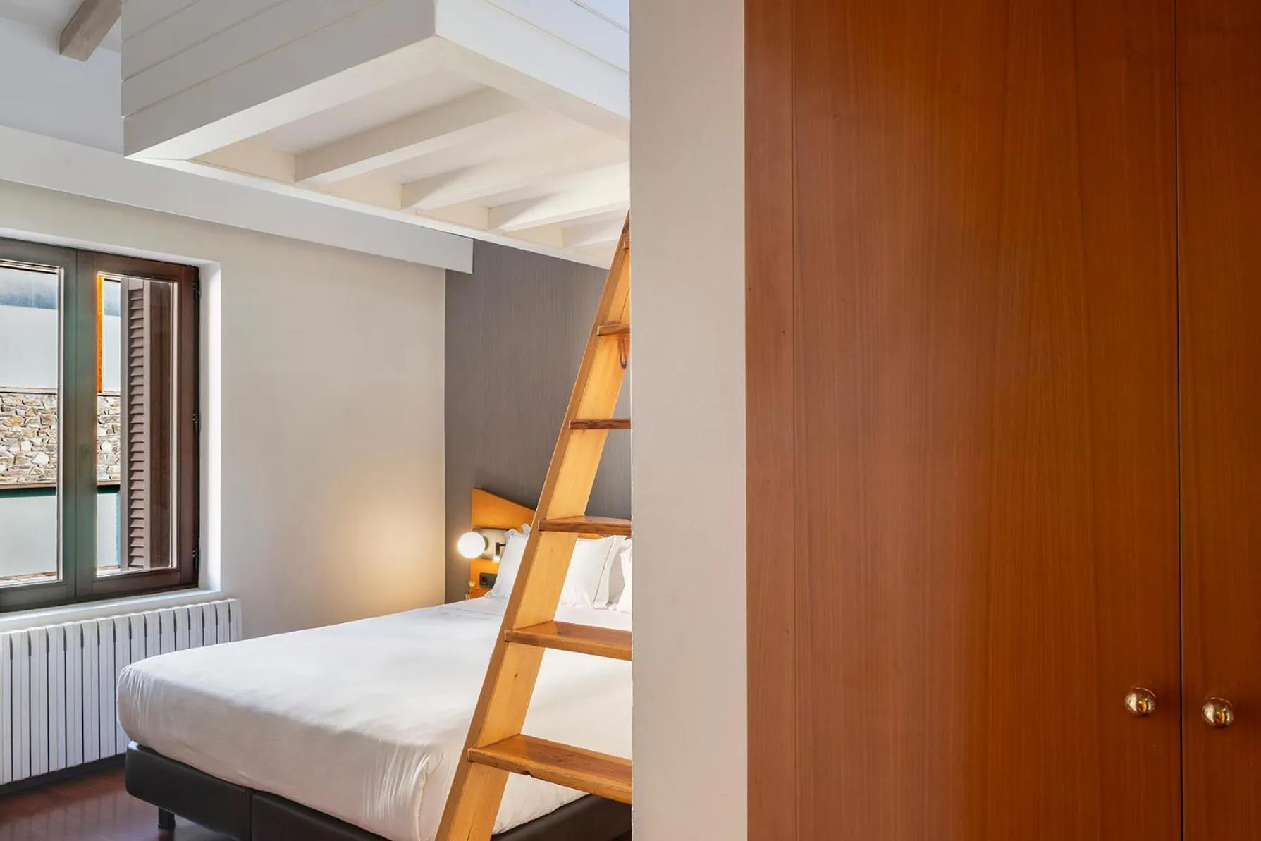 Bedroom, Bed in Hotel de l'Isard