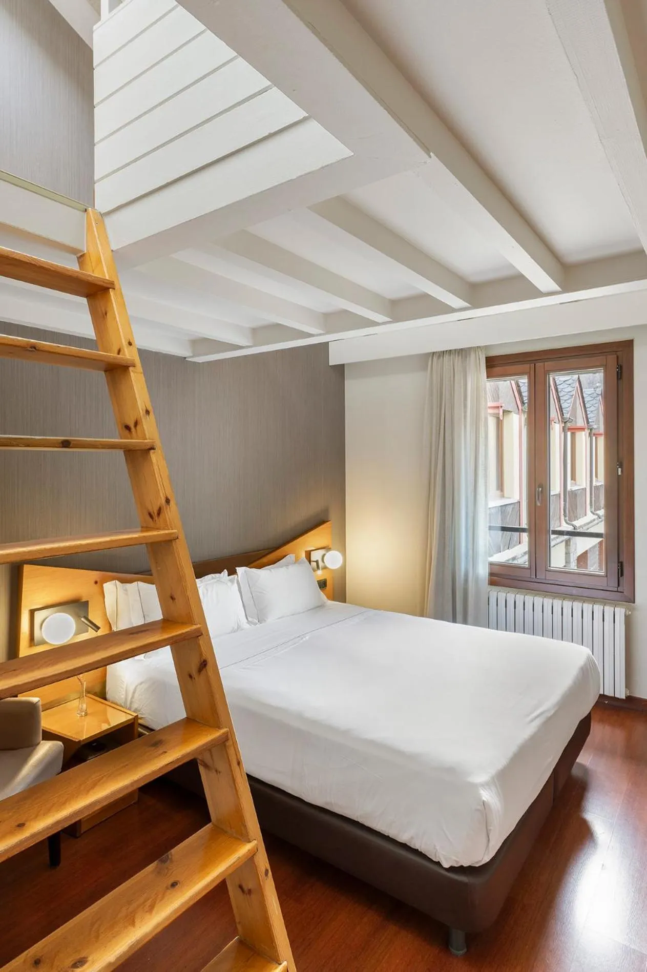 Bed in Hotel de l'Isard