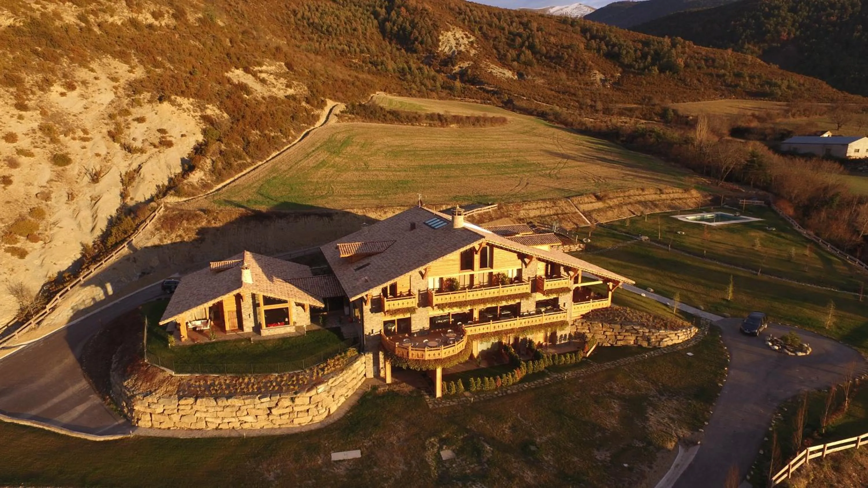 Property building in Hotel Viñas de Lárrede