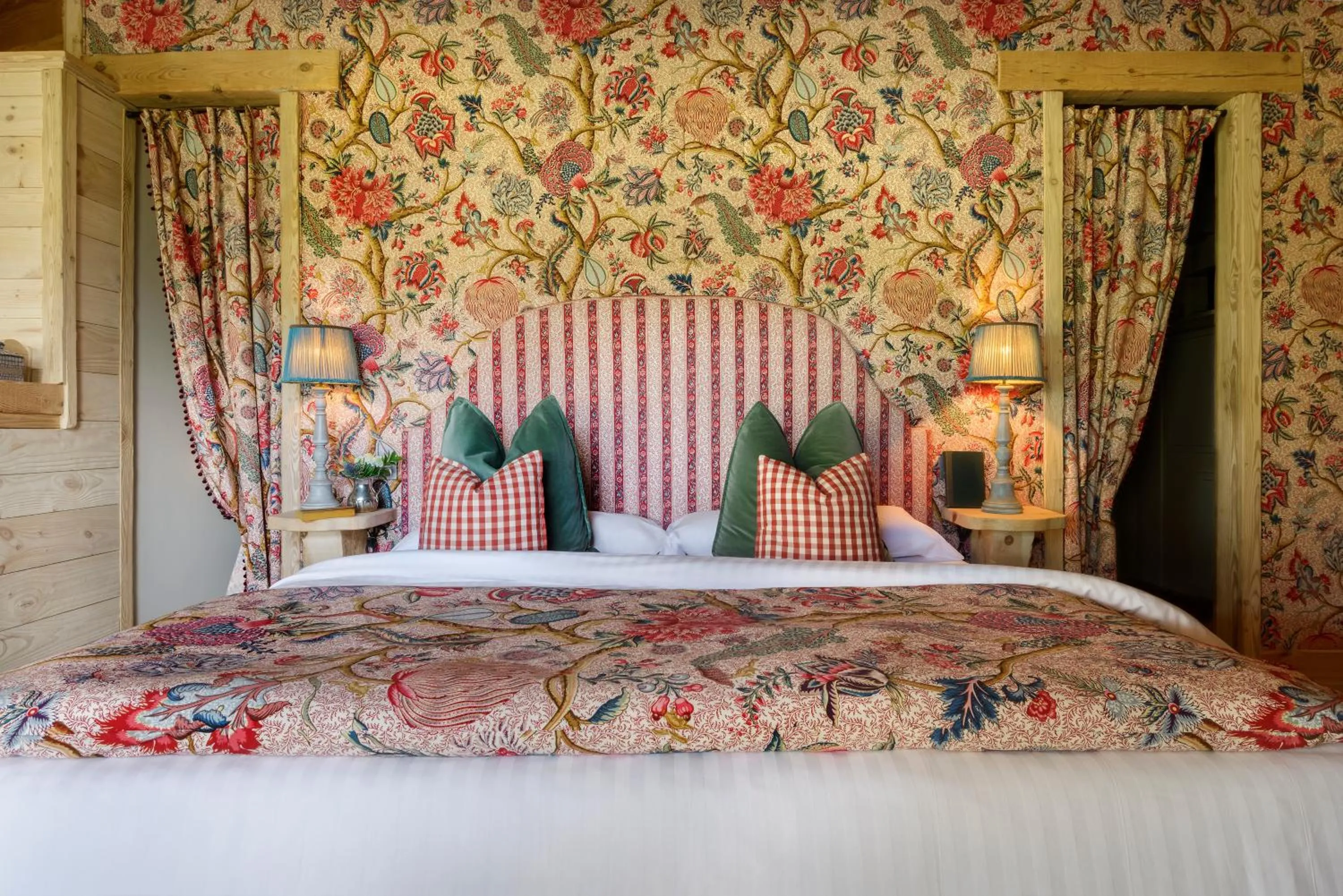 Bed in Hotel Viñas de Lárrede