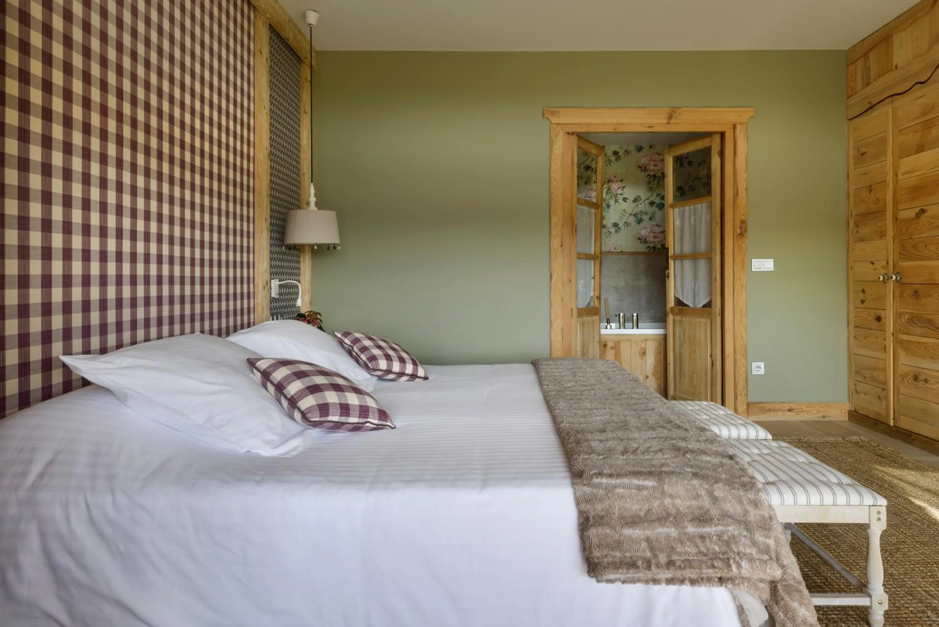 Bed in Hotel Viñas de Lárrede