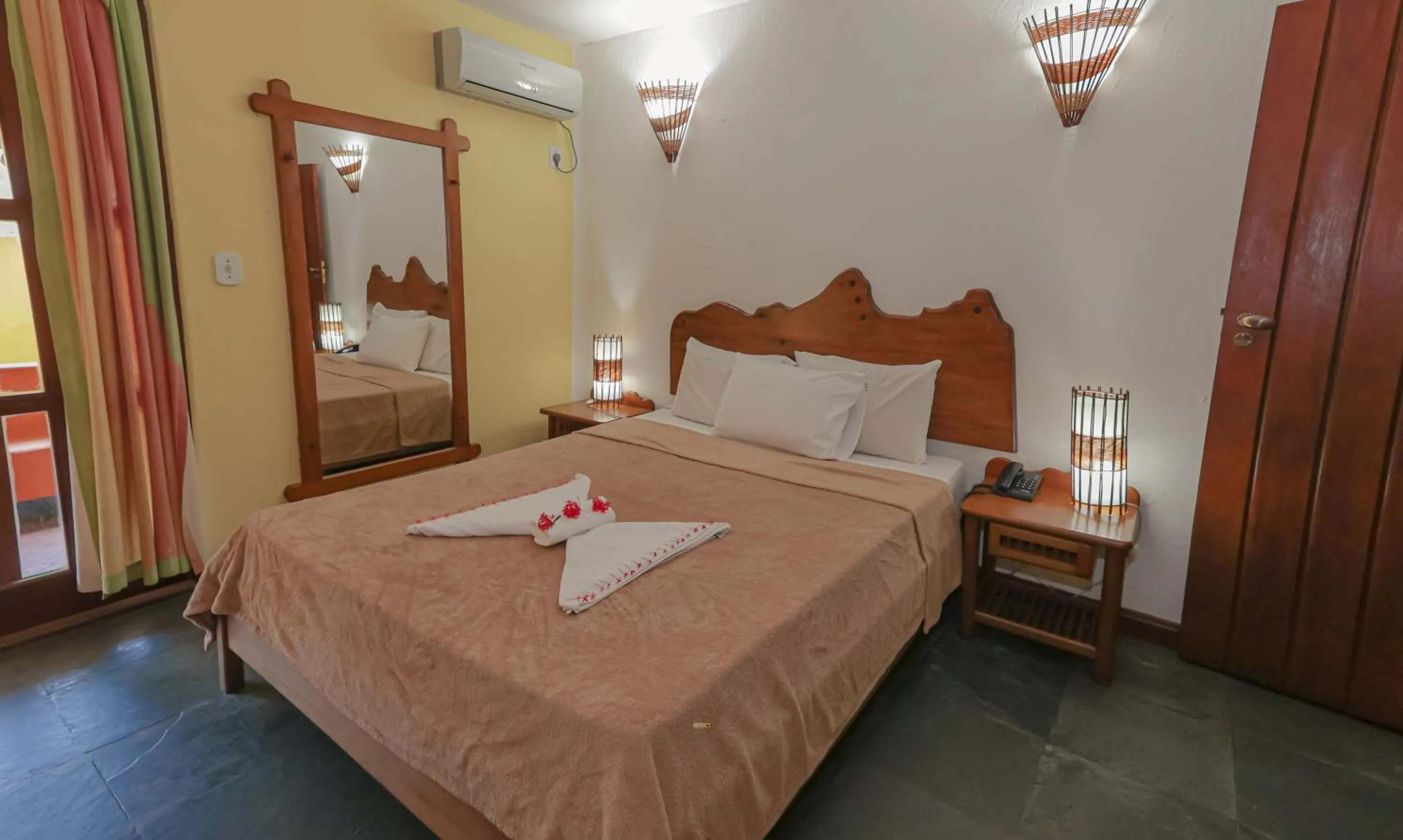 Photo of the whole room, Bed in Estação Santa Fé Hotel e Pousada