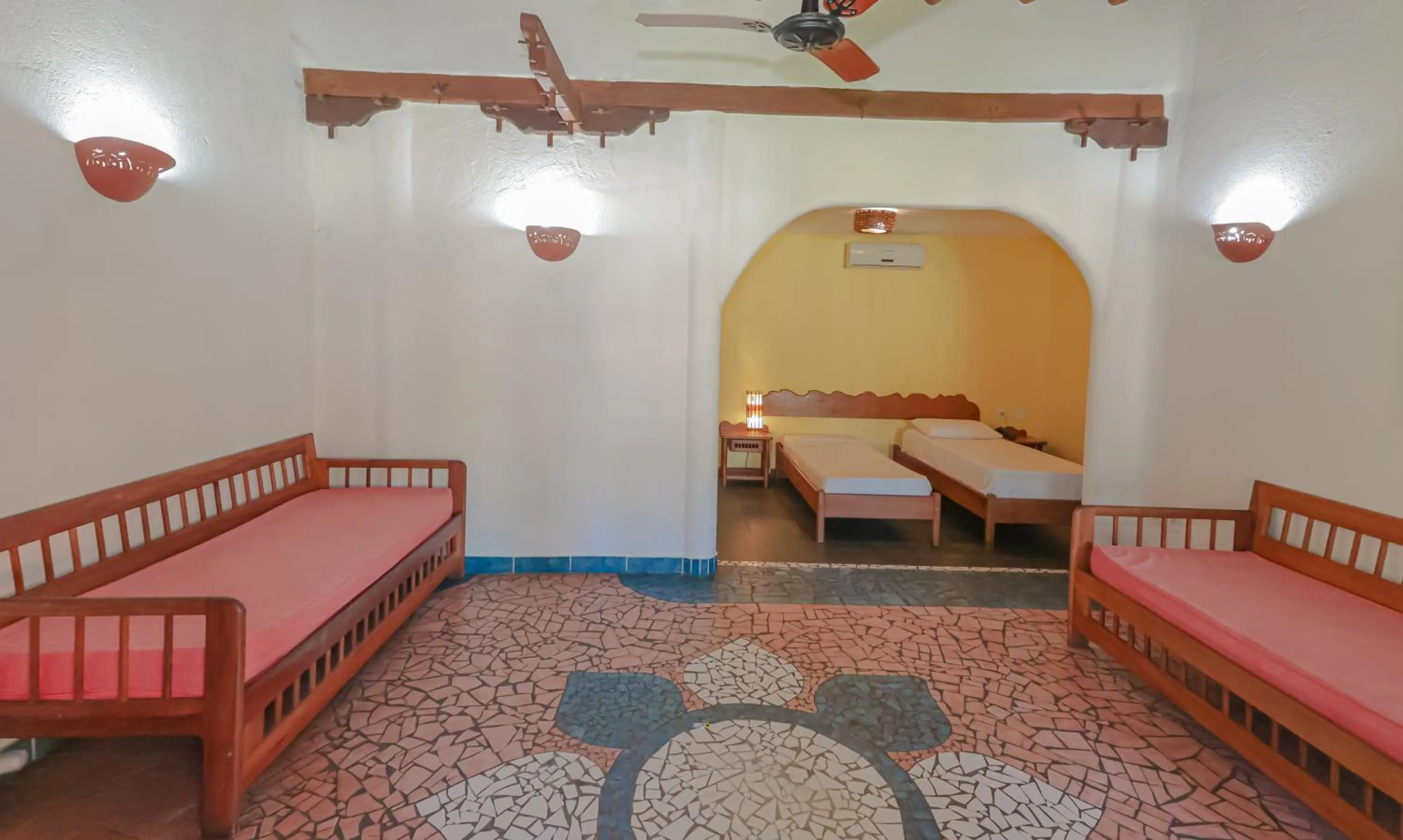 Photo of the whole room, Bed in Estação Santa Fé Hotel e Pousada