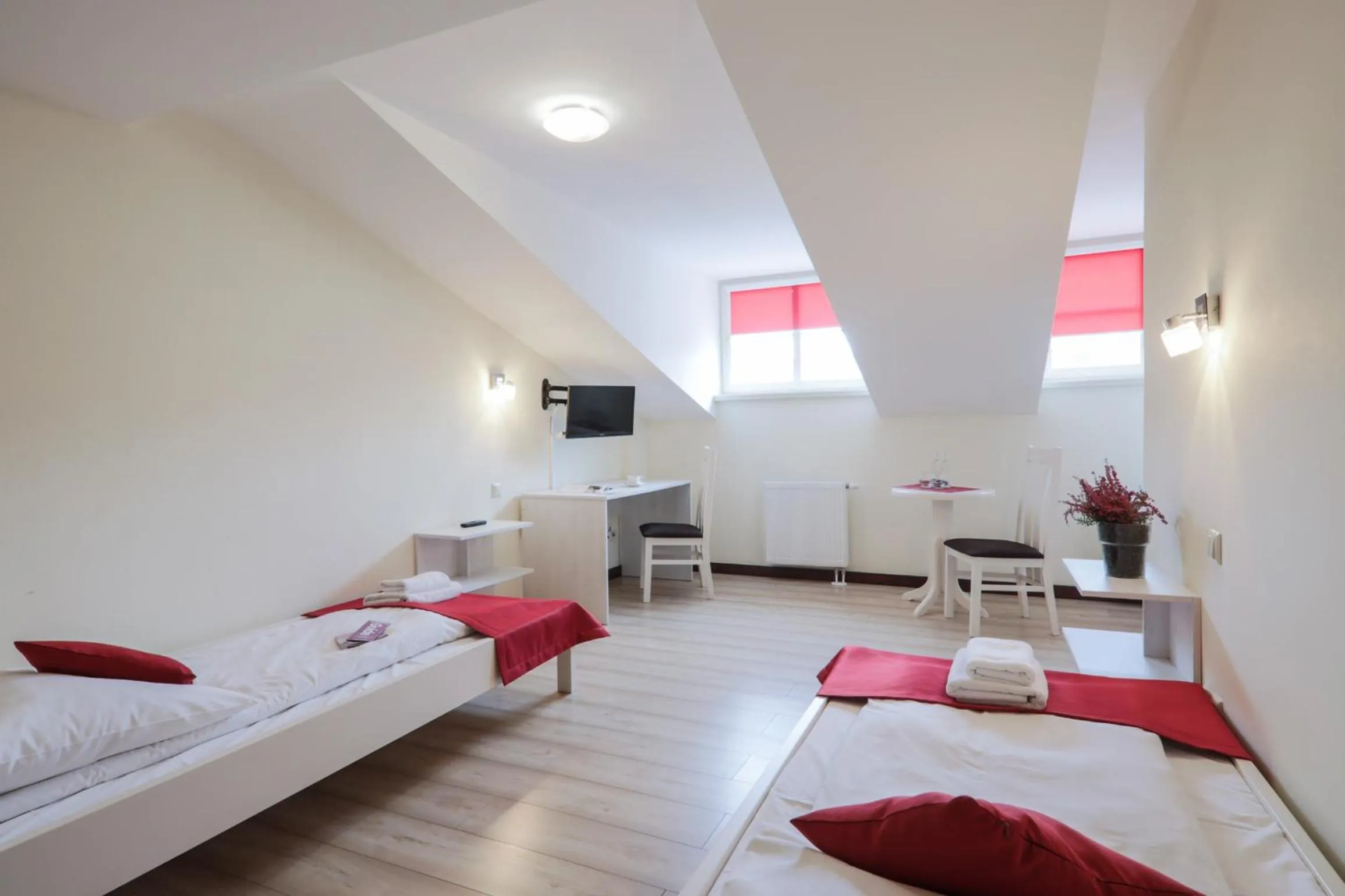 Photo of the whole room, Bed in Kamienica Pod Aniołami