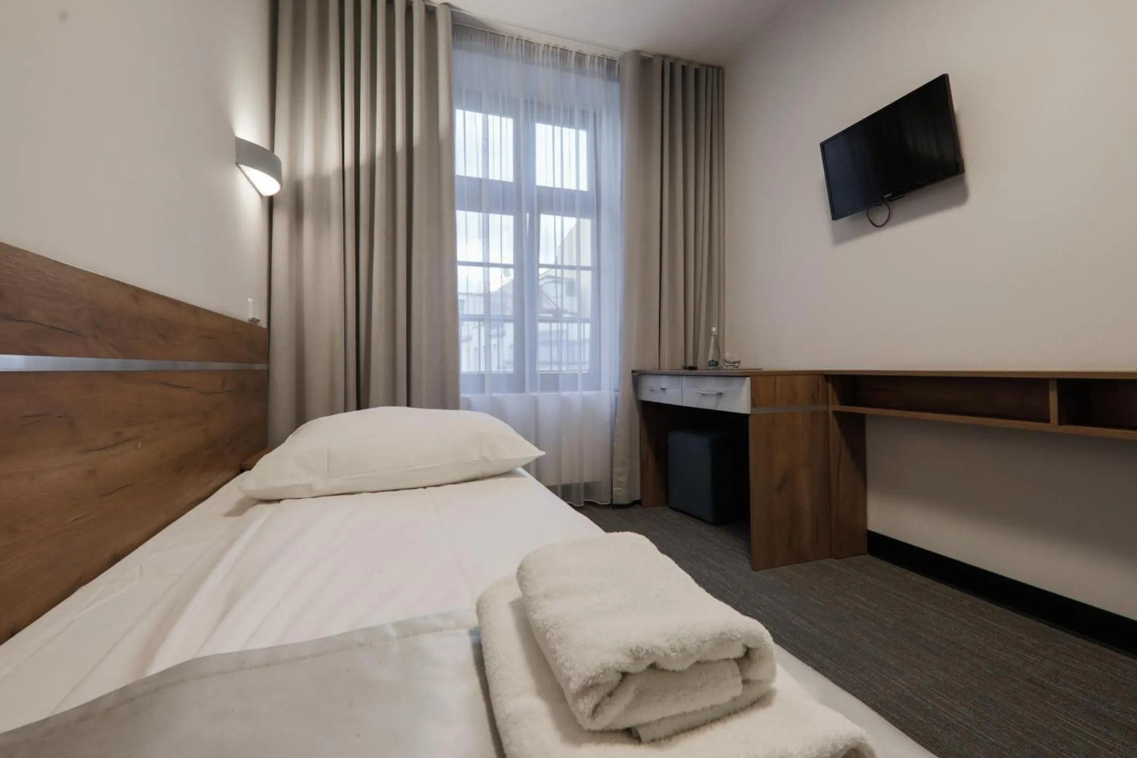 Bedroom, Bed in Kamienica Pod Aniołami