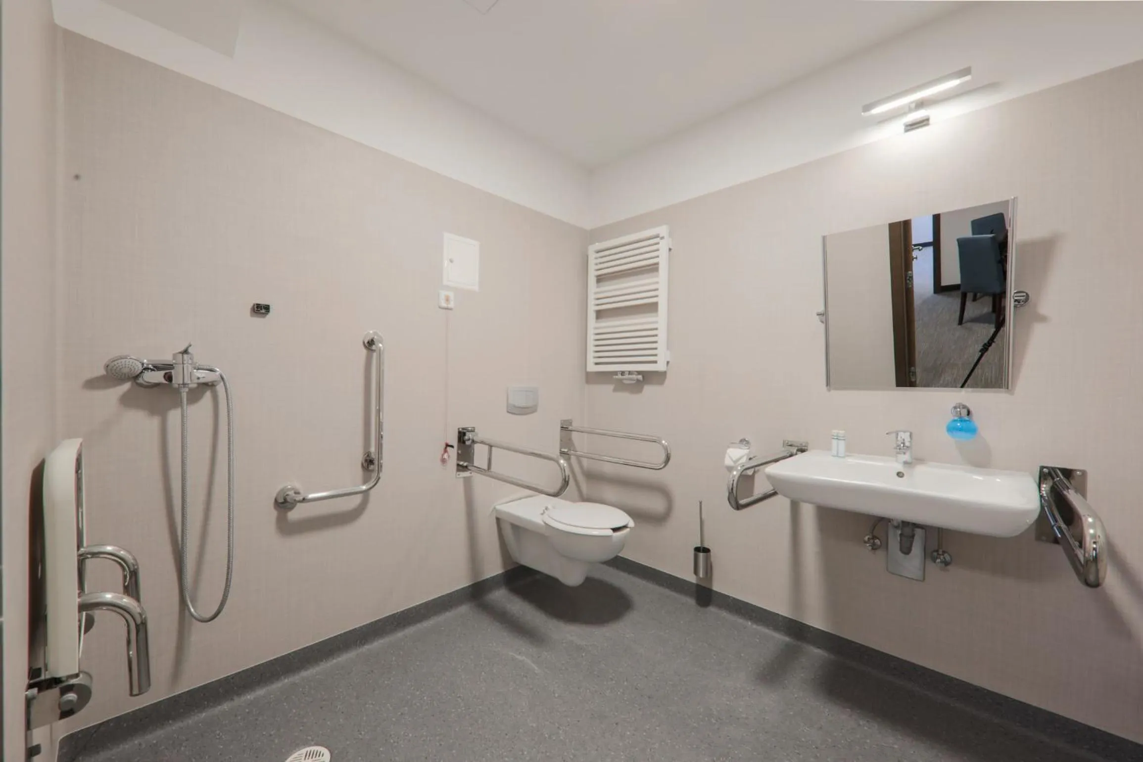 Bathroom in Kamienica Pod Aniołami