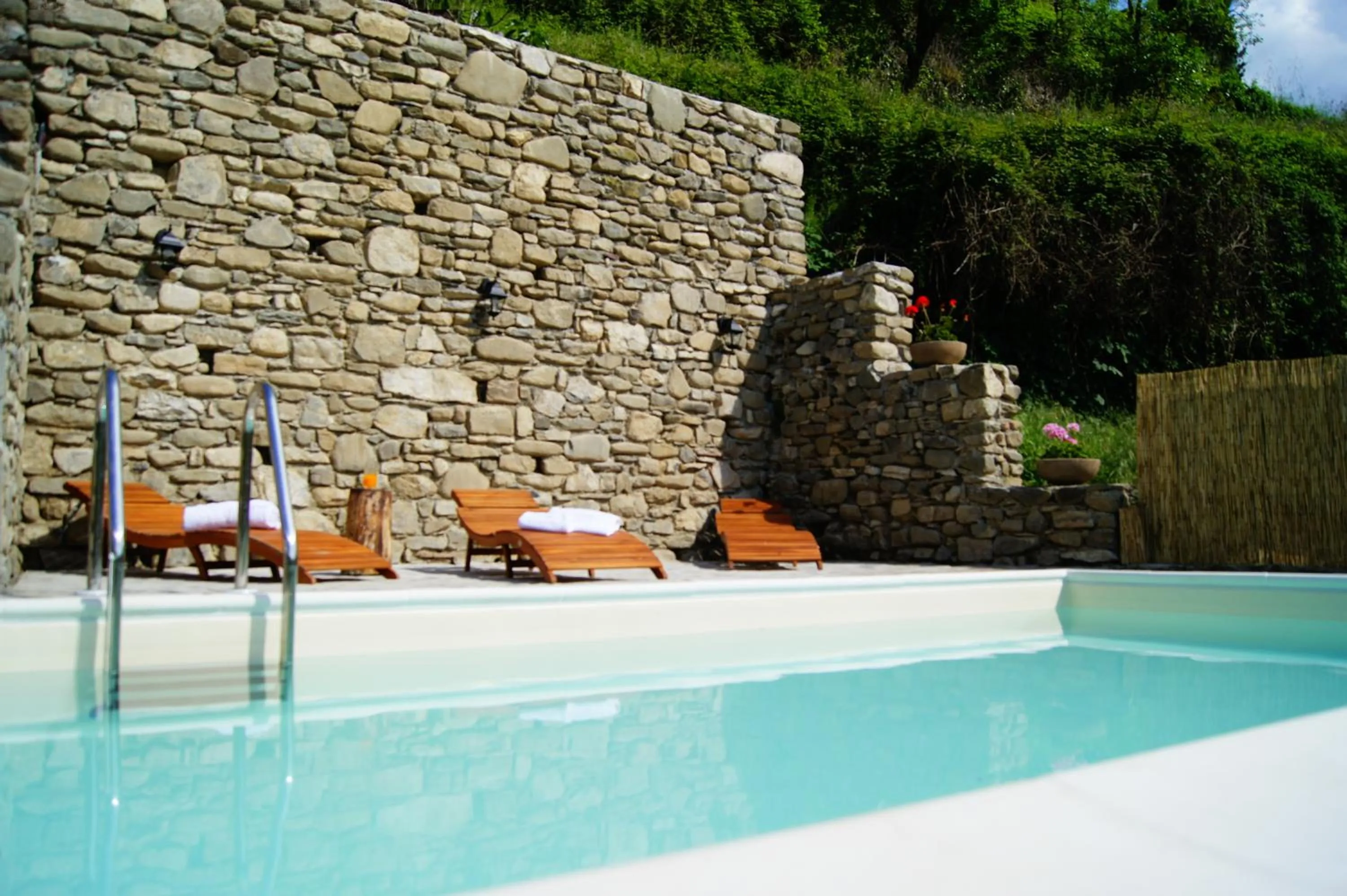 Swimming pool in Ca'Luni