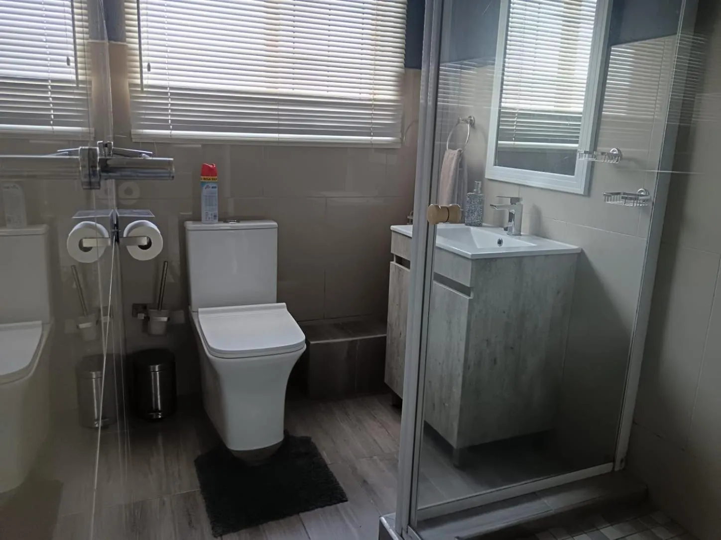 Bathroom in Hillton Manor Guest House