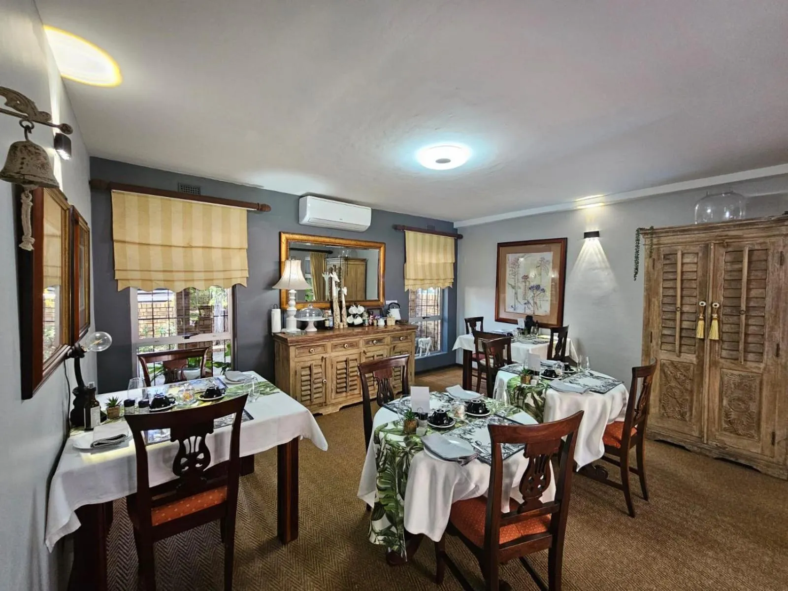 Dining area in Hillton Manor Guest House