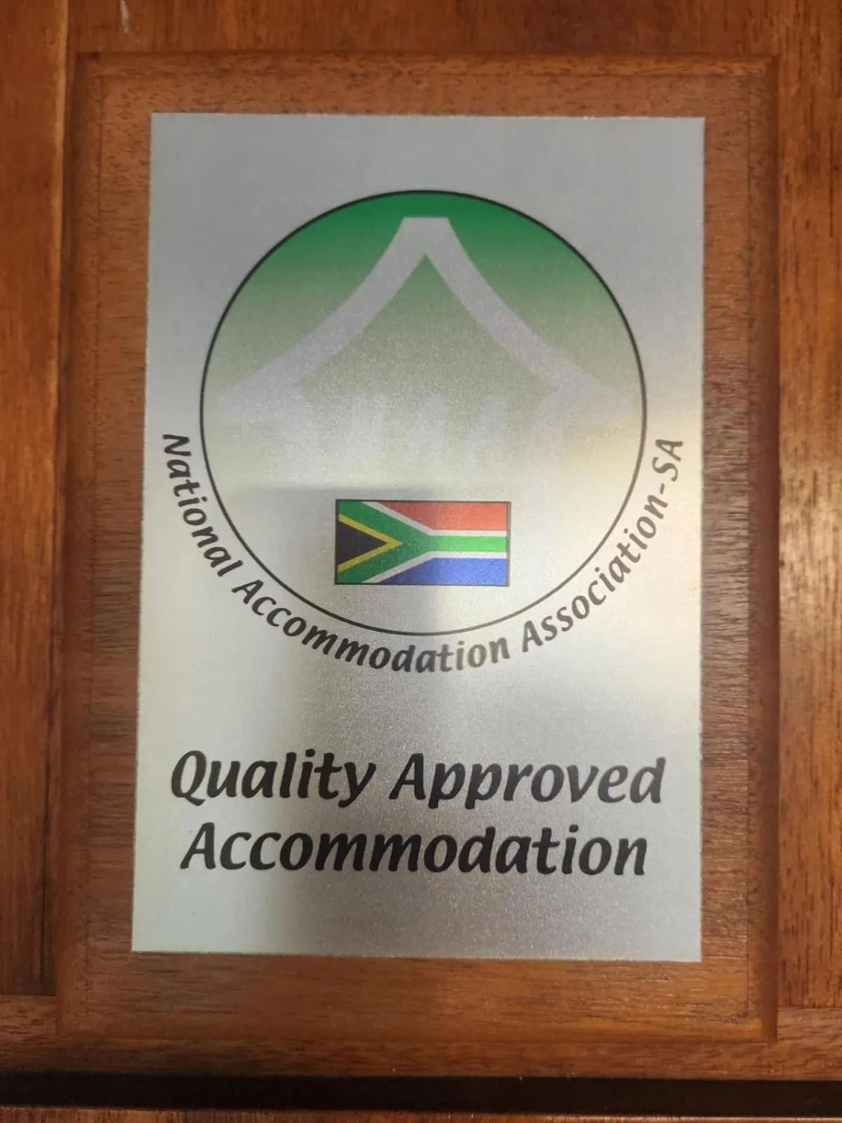 Text overlay in Hillton Manor Guest House