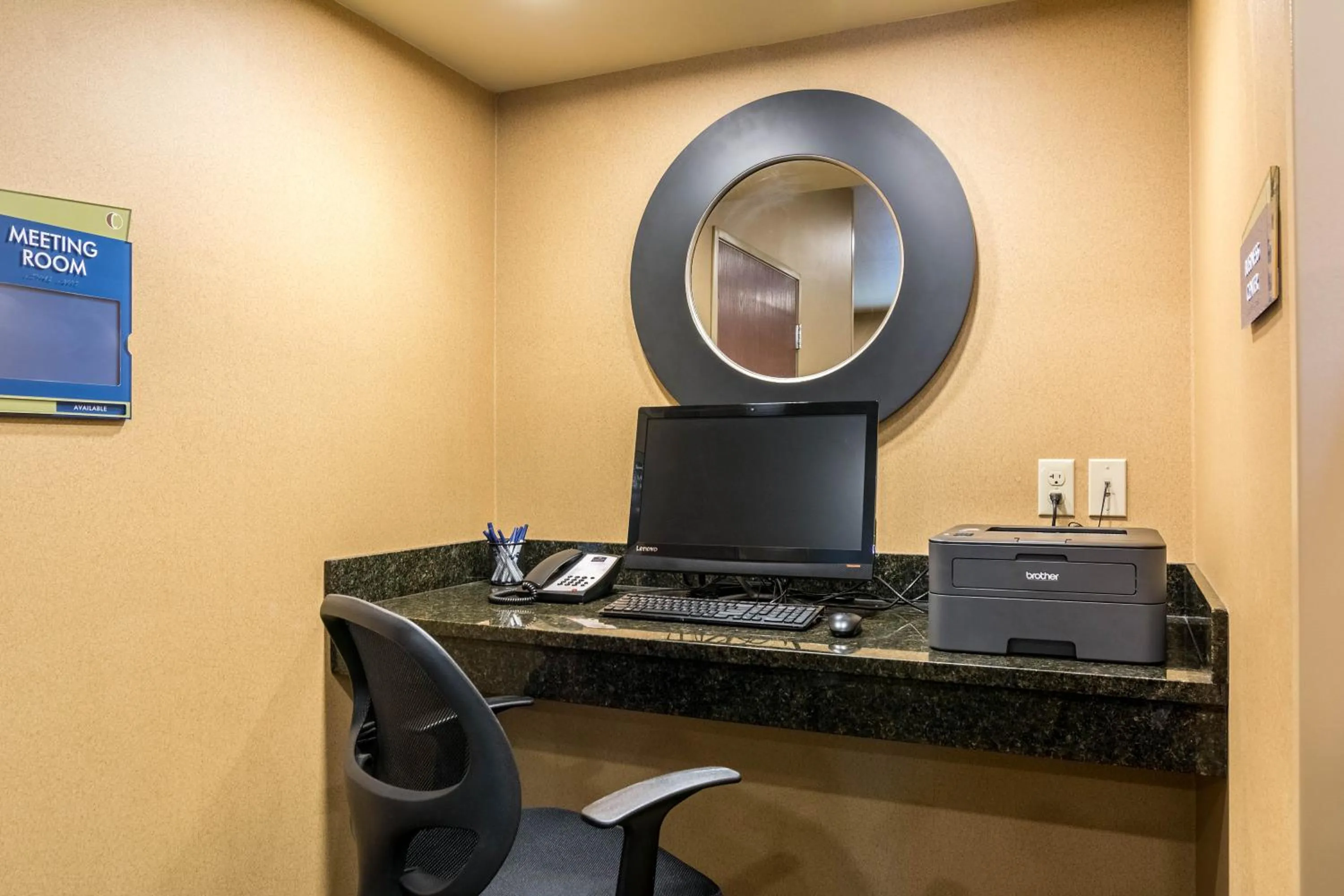 Business facilities in Cobblestone Hotel & Suites - Harborcreek