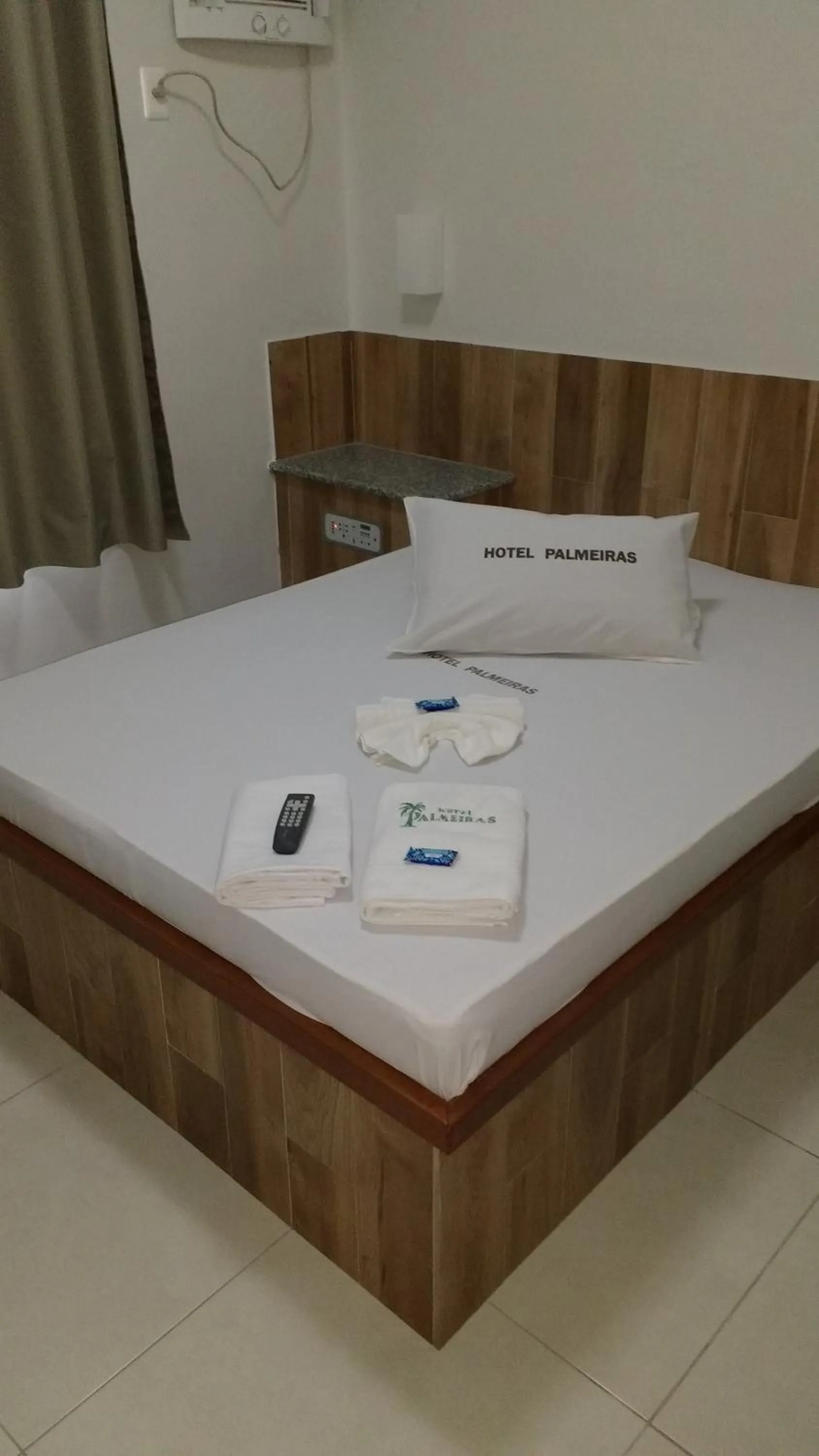 Photo of the whole room, Bed in Hotel Palmeiras Ltda