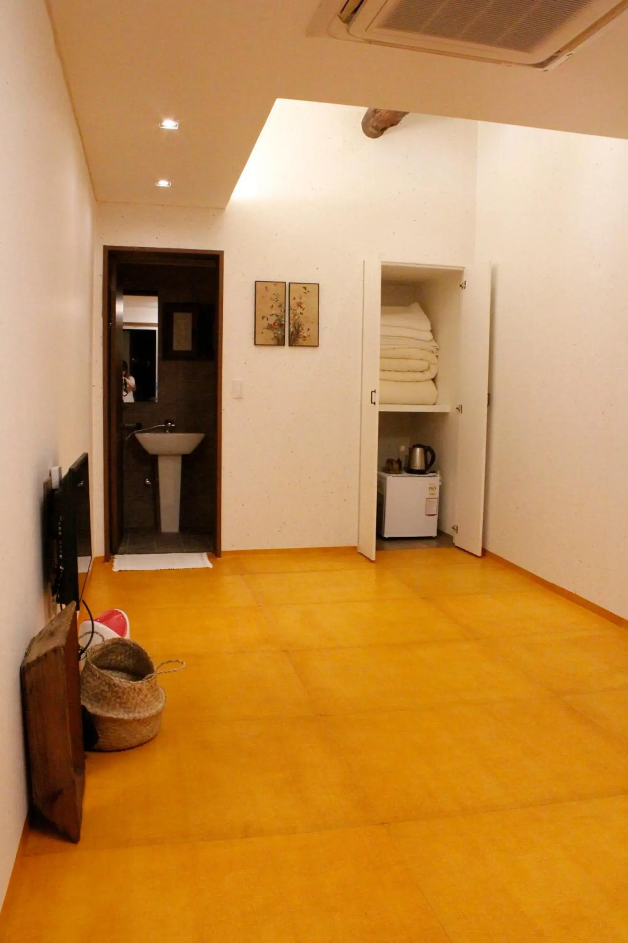 Family Room in Sungsim Hanok Guesthouse Family Room in Sungsim Hanok Guesthouse