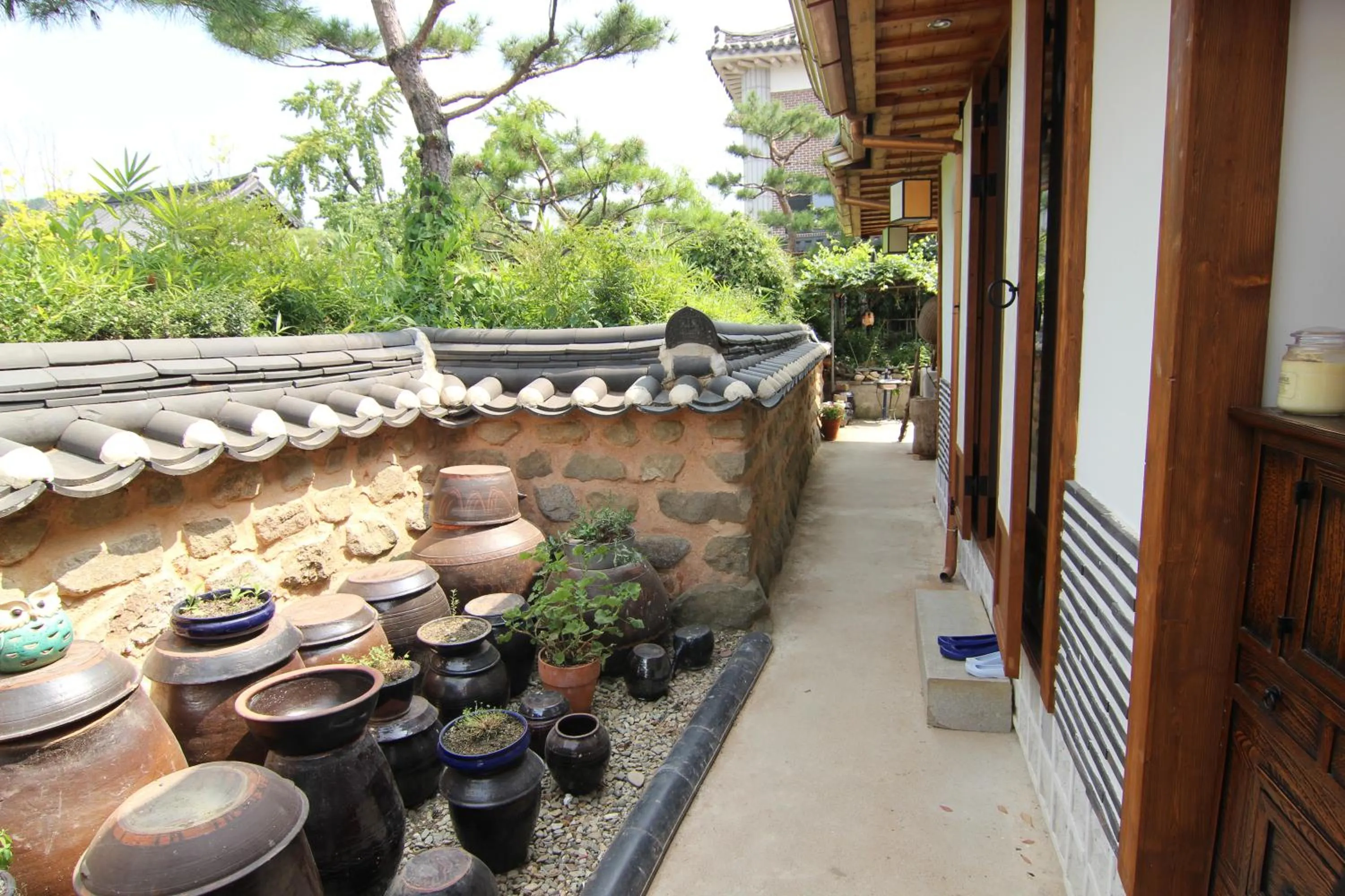 Balcony/Terrace in Sungsim Hanok Guesthouse