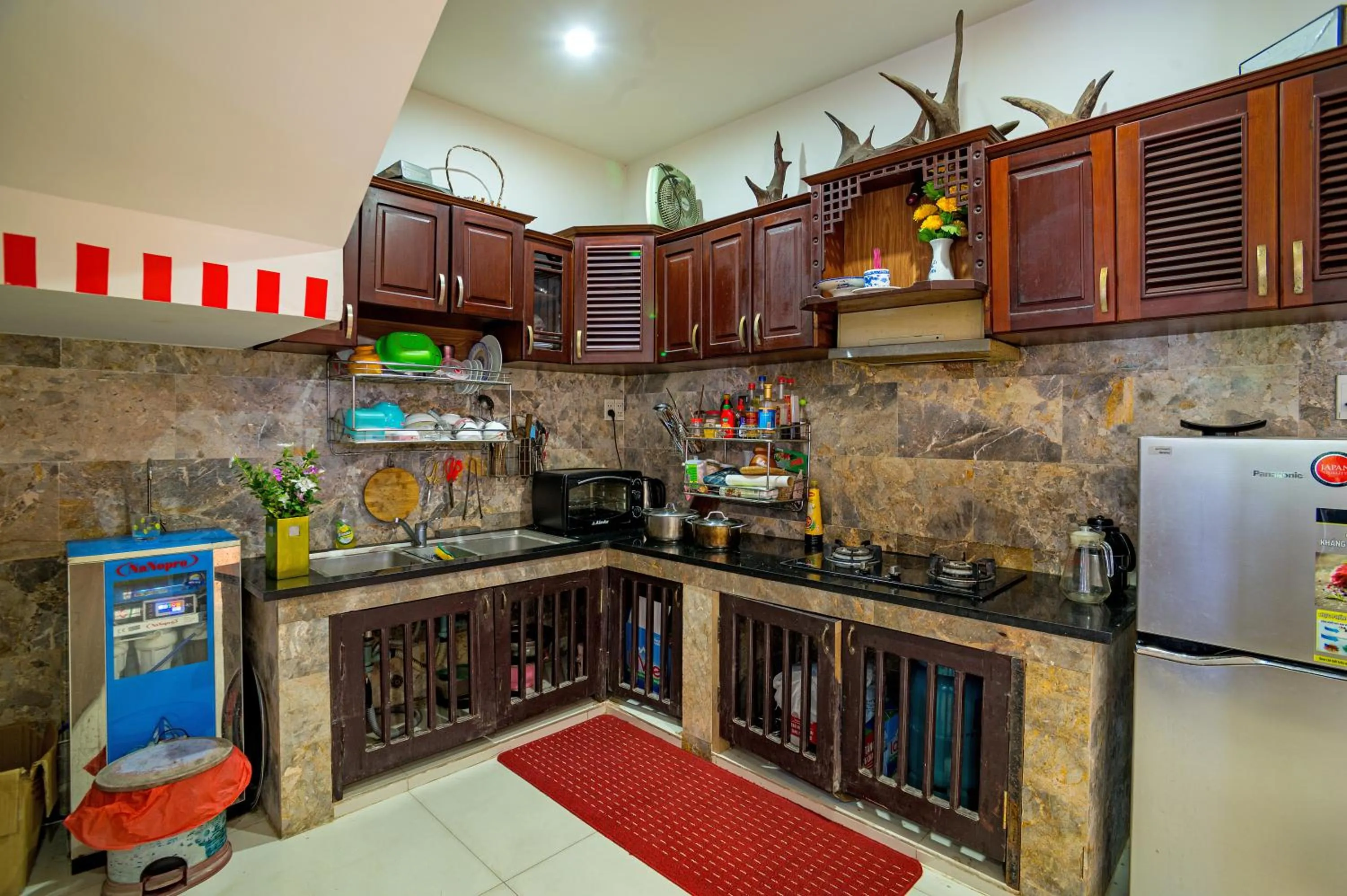 stove in The House 36