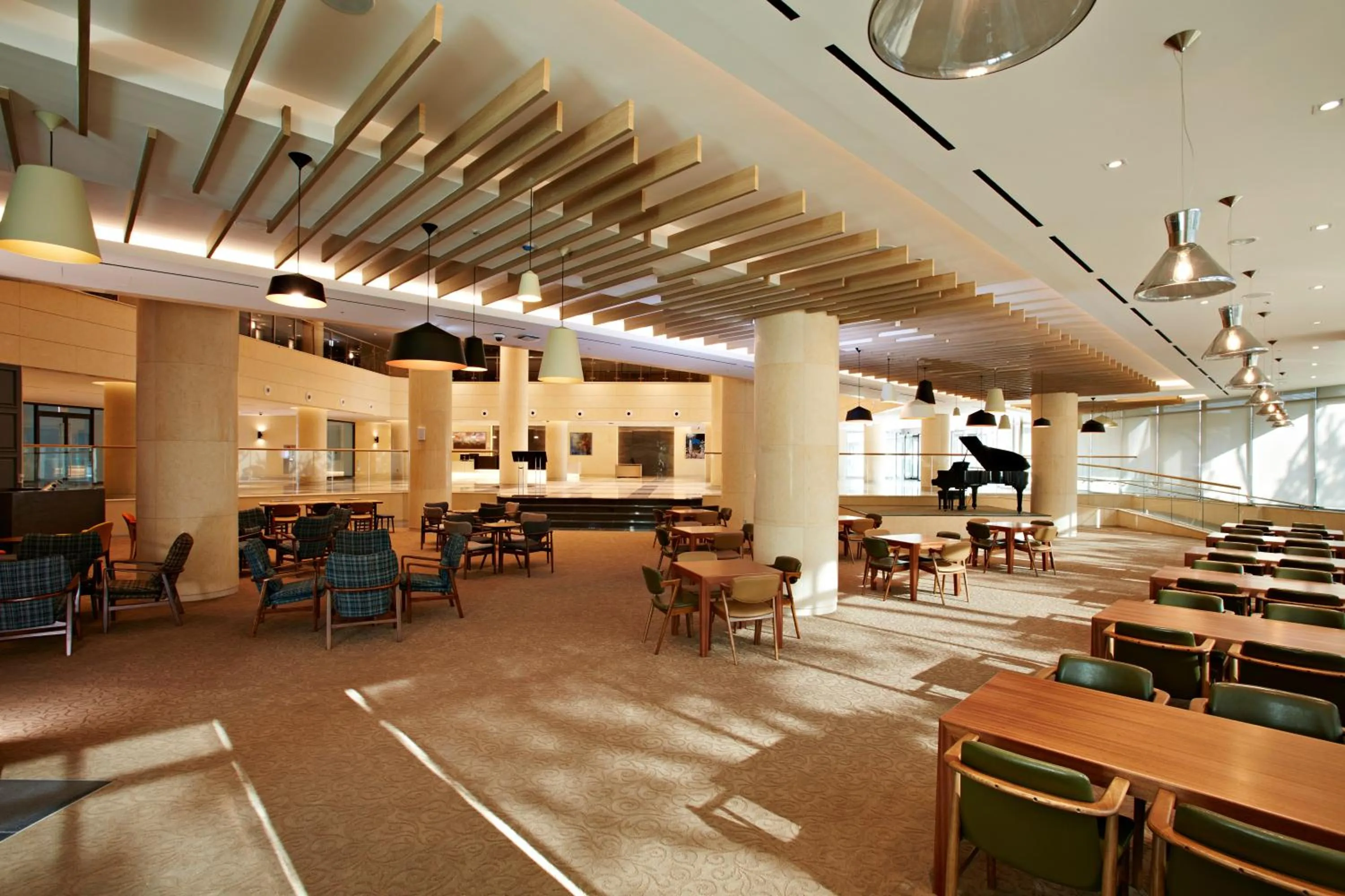 Restaurant/places to eat in Hotel Prumir